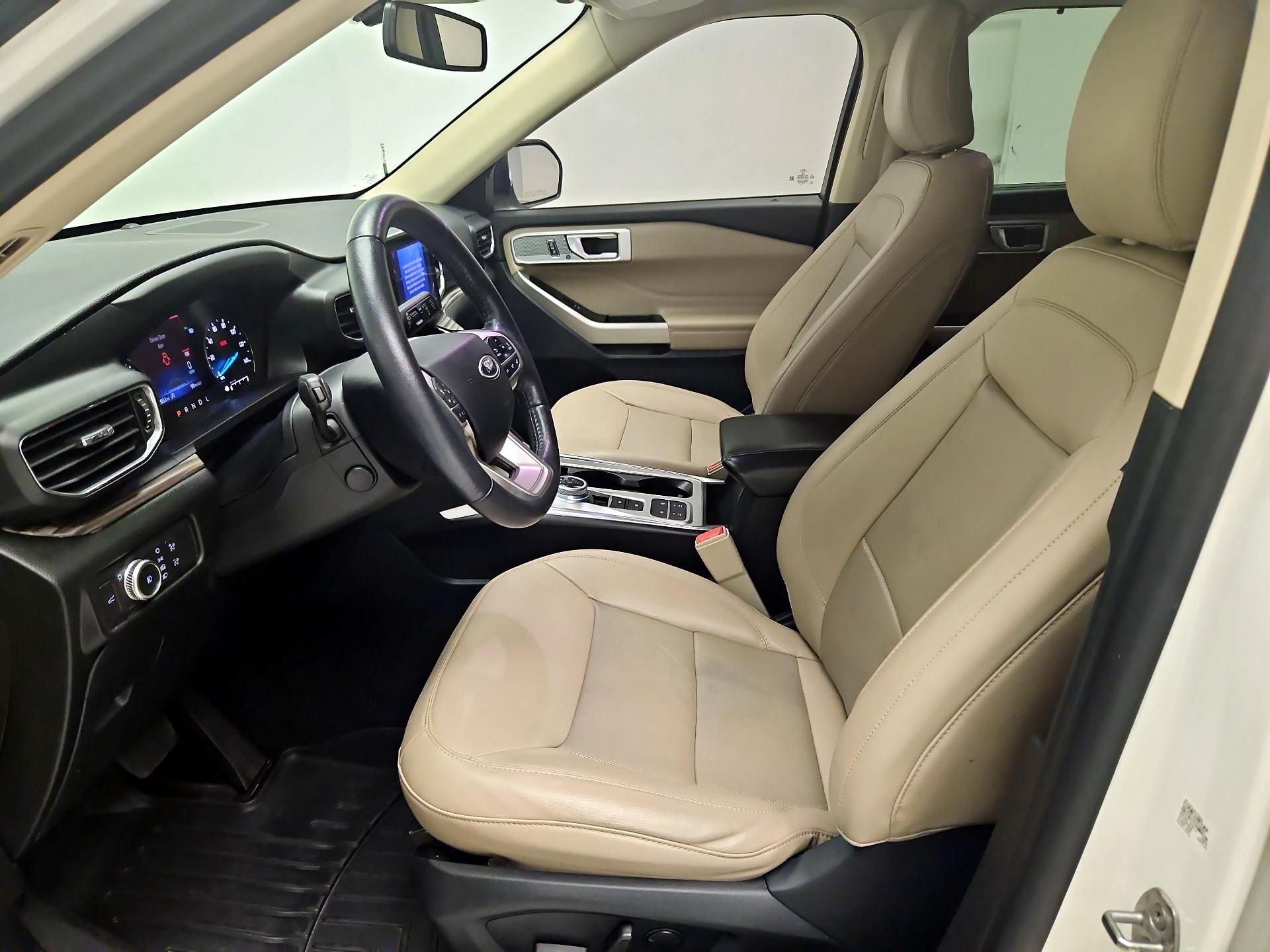 Thumbnail: 2021 Ford Explorer - 11