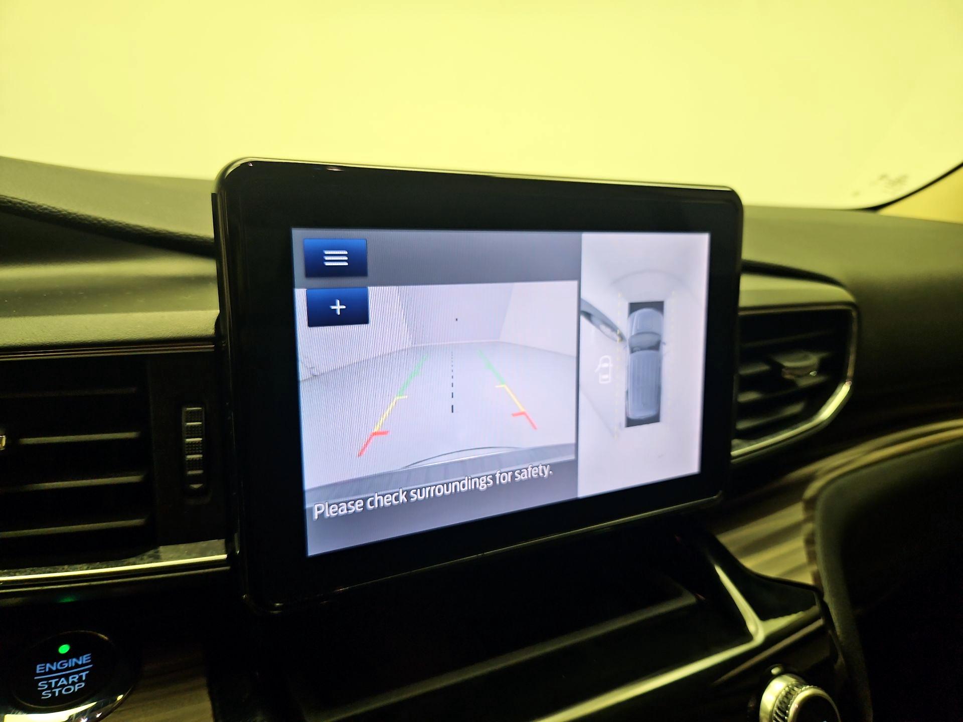 Thumbnail: 2021 Ford Explorer - 15