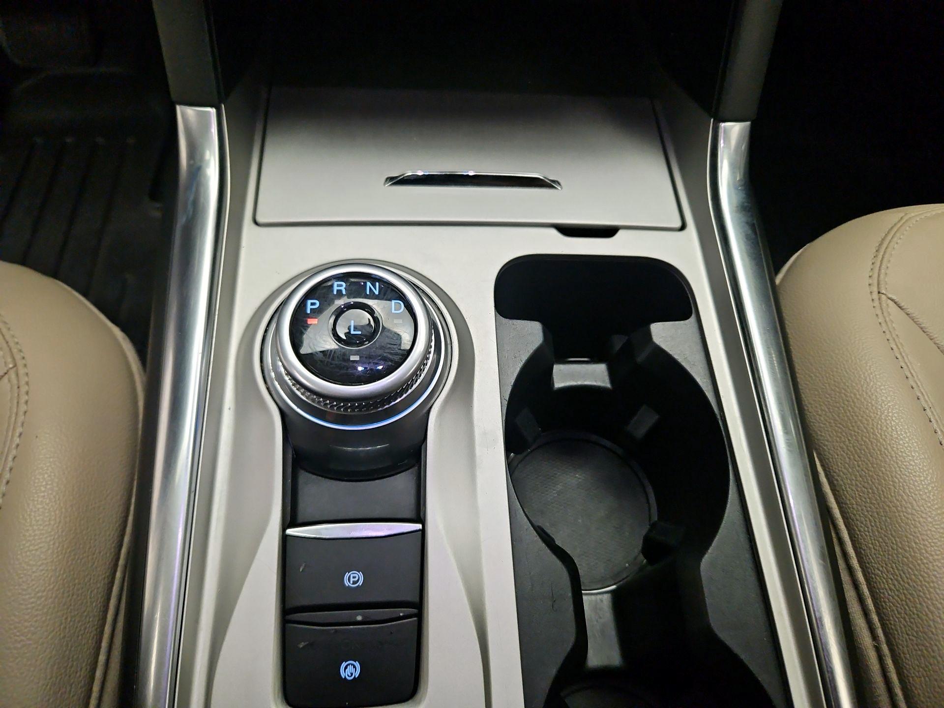 Thumbnail: 2021 Ford Explorer - 18