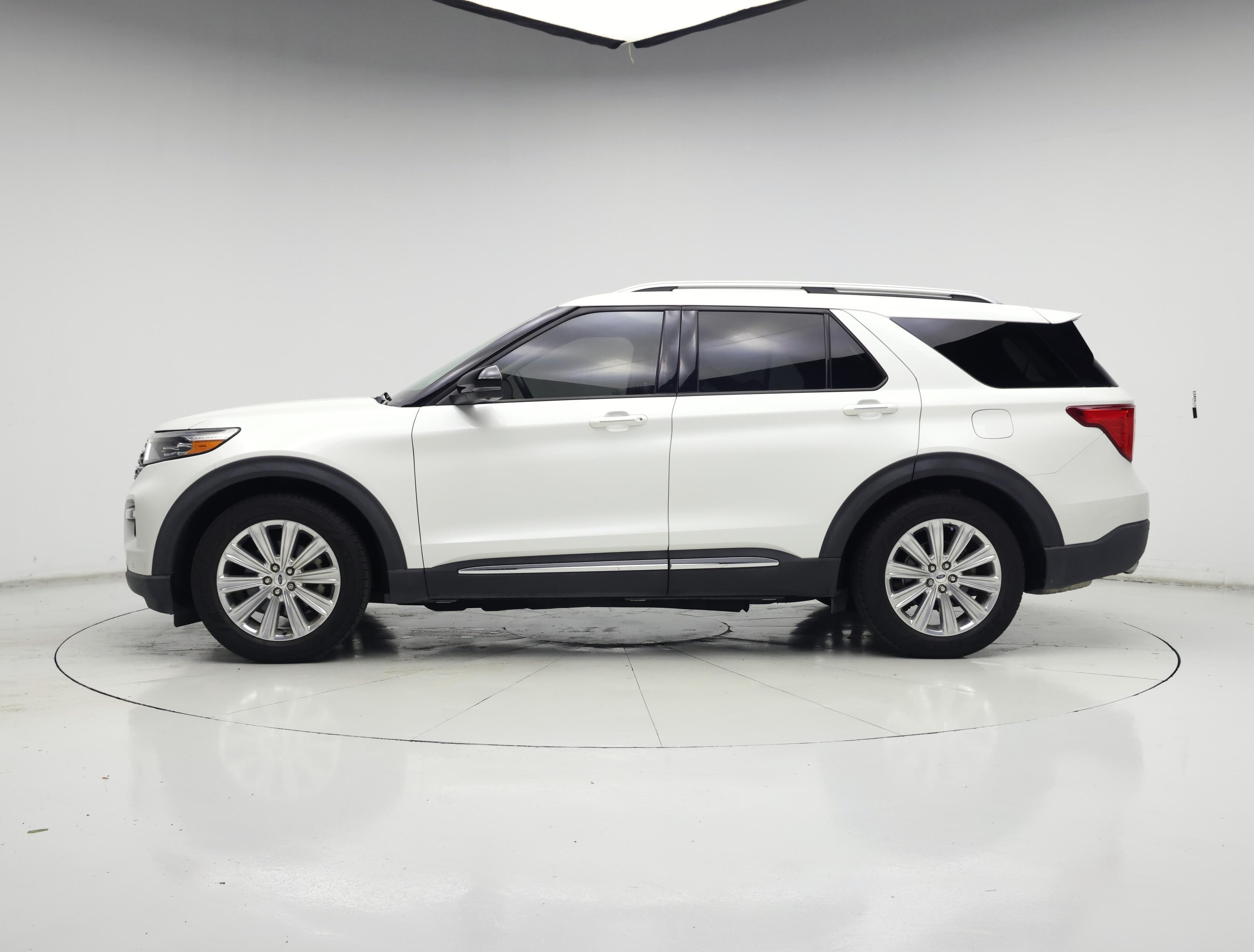 Thumbnail: 2021 Ford Explorer - 3