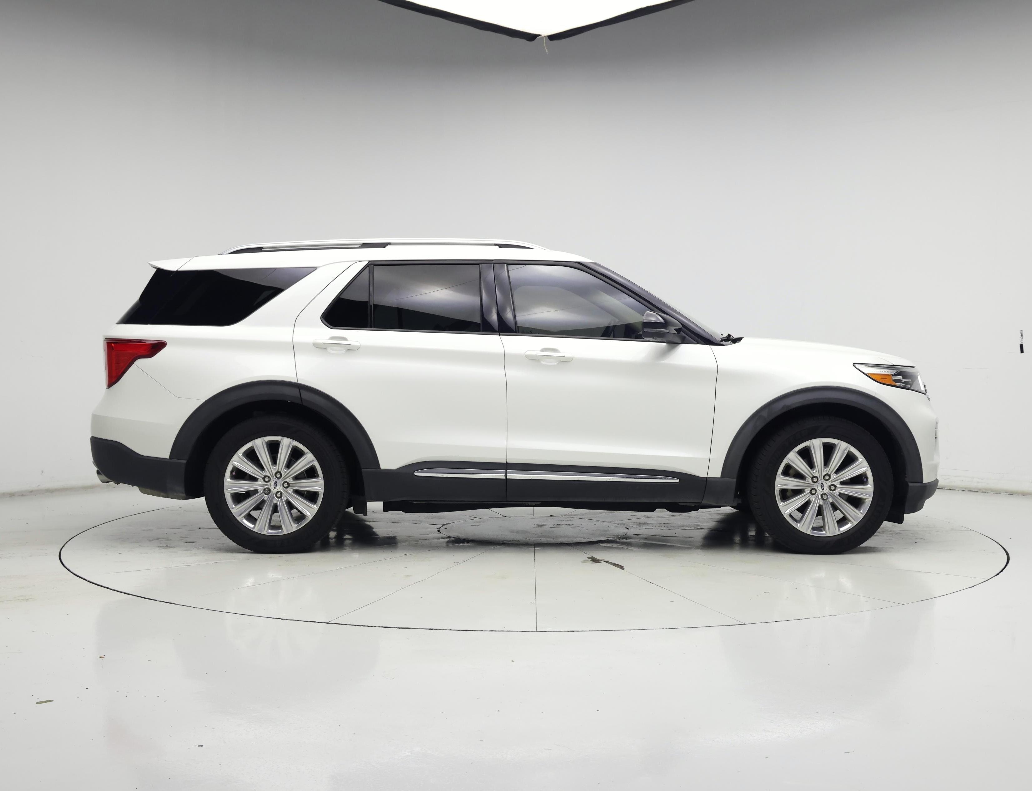 Thumbnail: 2021 Ford Explorer - 7
