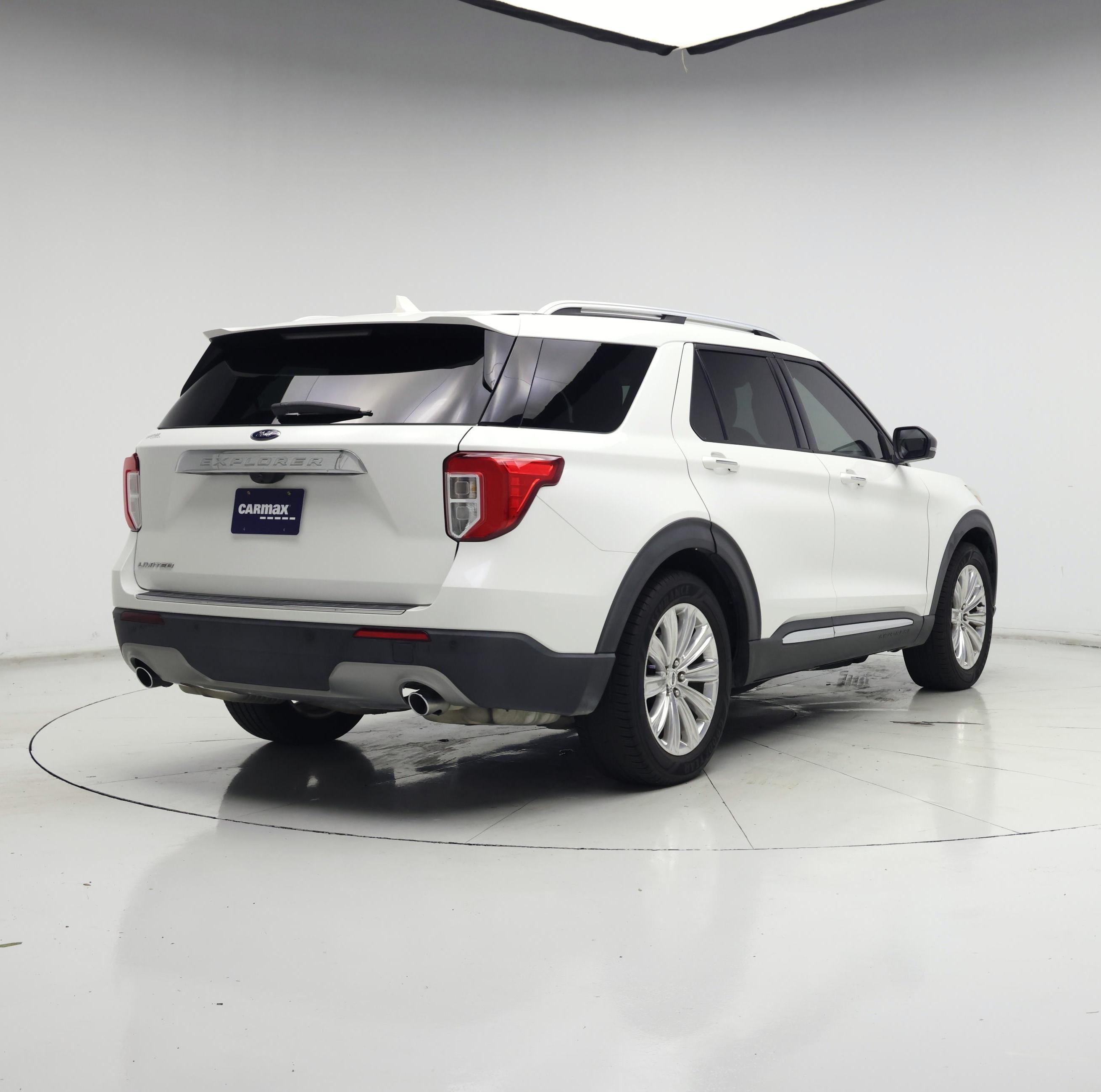 Thumbnail: 2021 Ford Explorer - 8