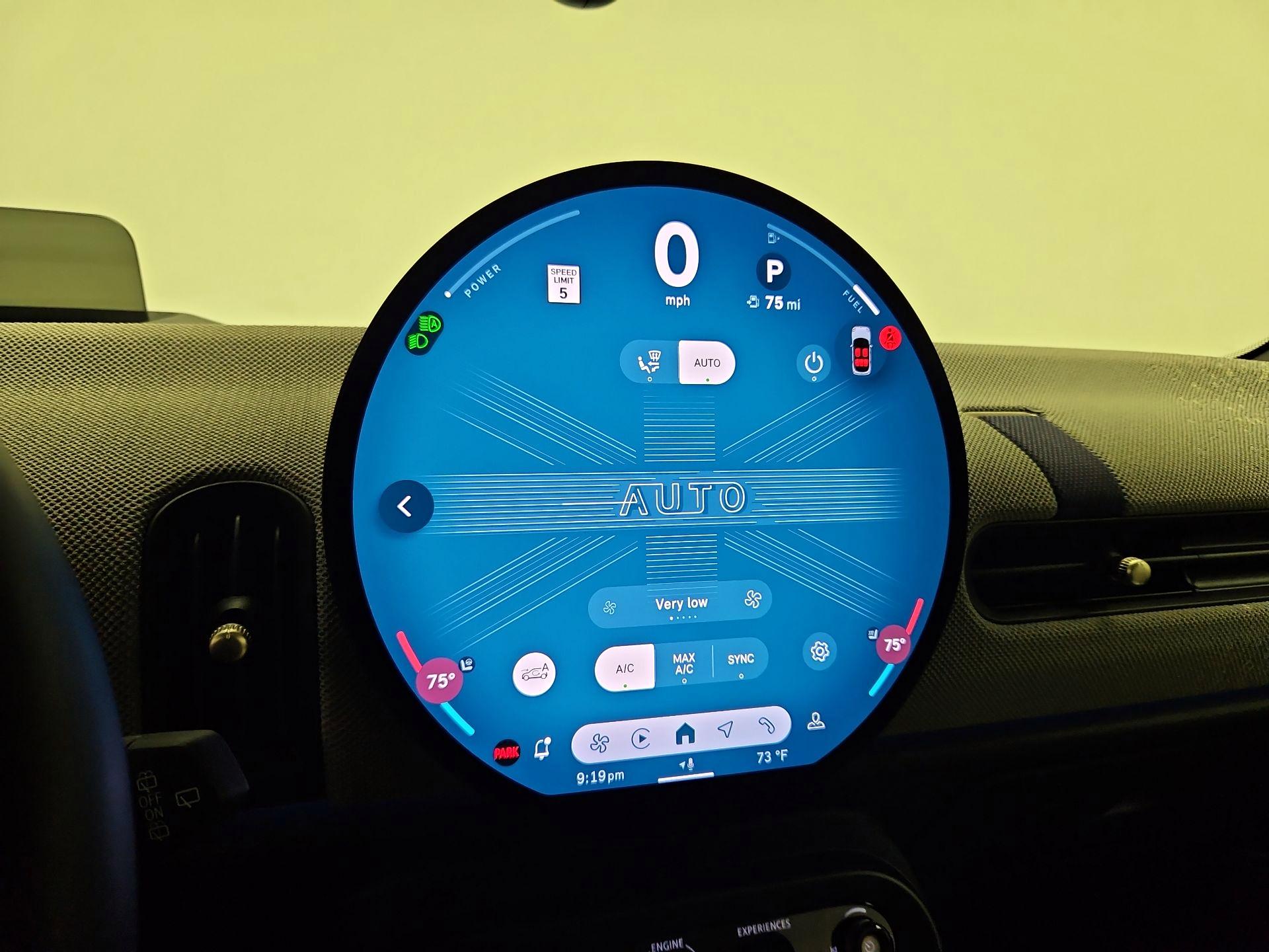 Thumbnail: 2025 MINI Cooper Hardtop - 15