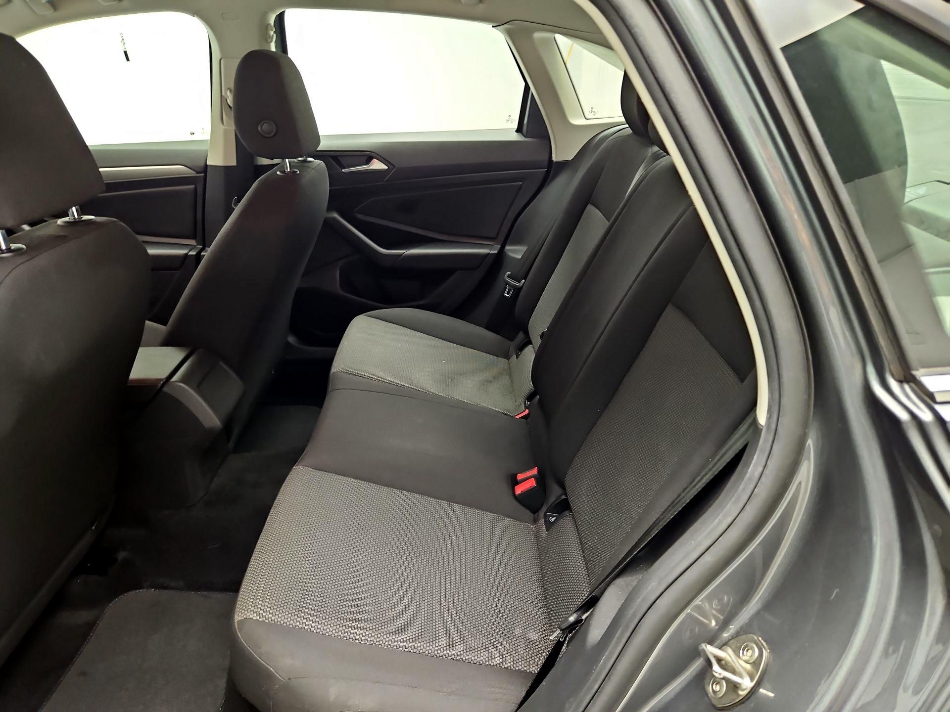 Thumbnail: 2019 Volkswagen Jetta - 19