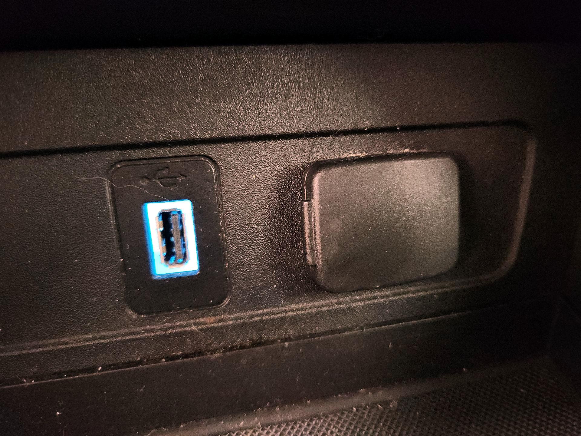 Thumbnail: 2017 Ford Escape - 18