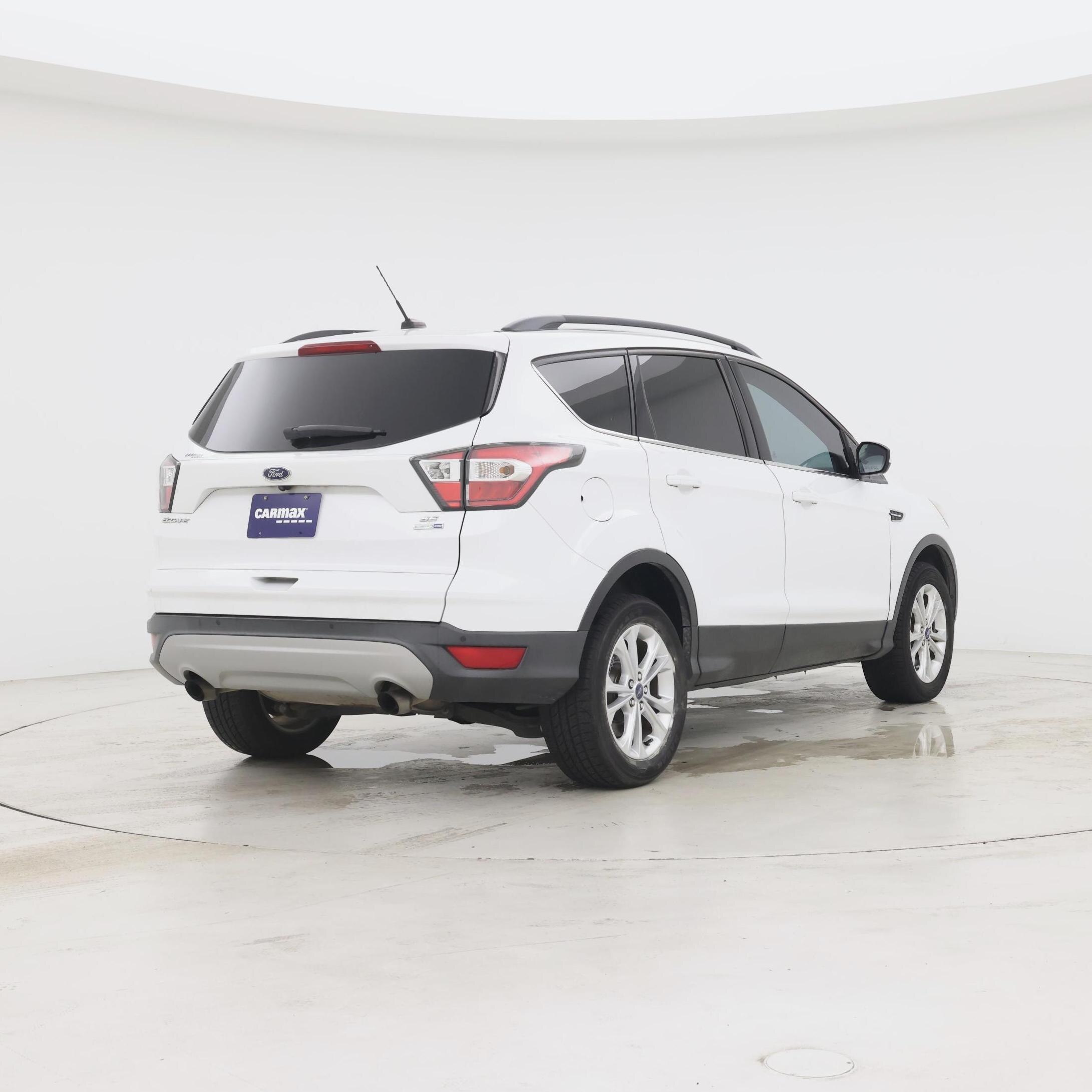 Thumbnail: 2017 Ford Escape - 8