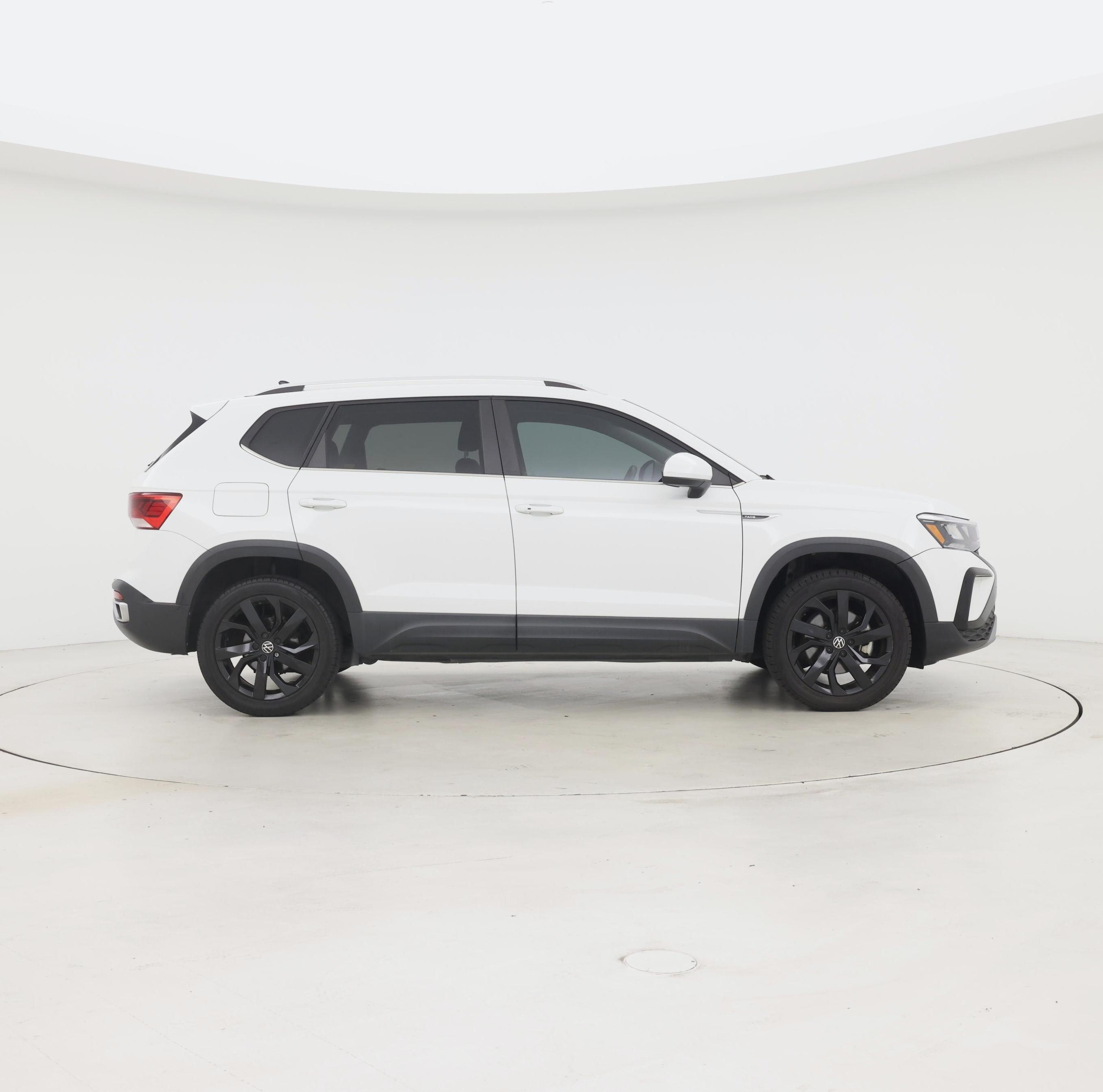 Thumbnail: 2022 Volkswagen Taos - 7