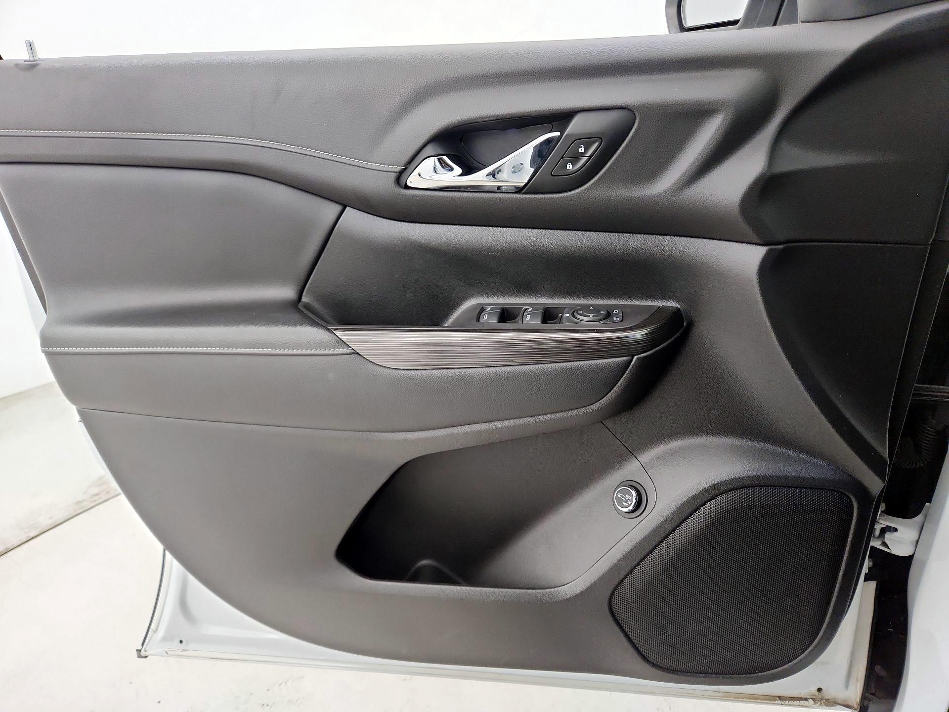 Thumbnail: 2020 GMC Acadia - 12