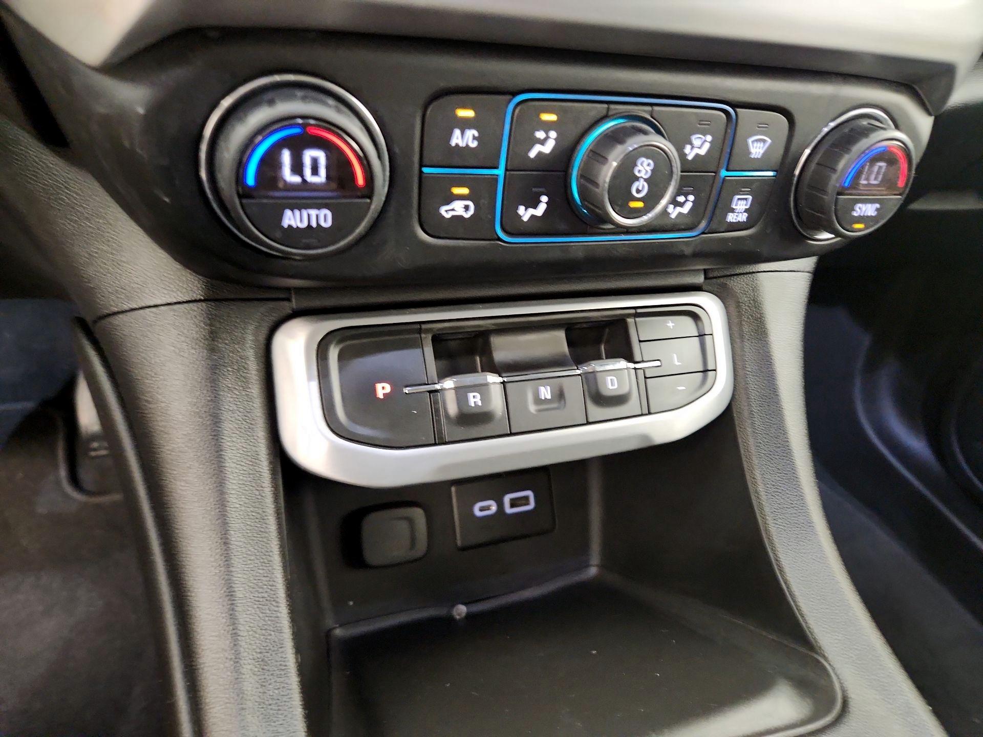 Thumbnail: 2020 GMC Acadia - 17