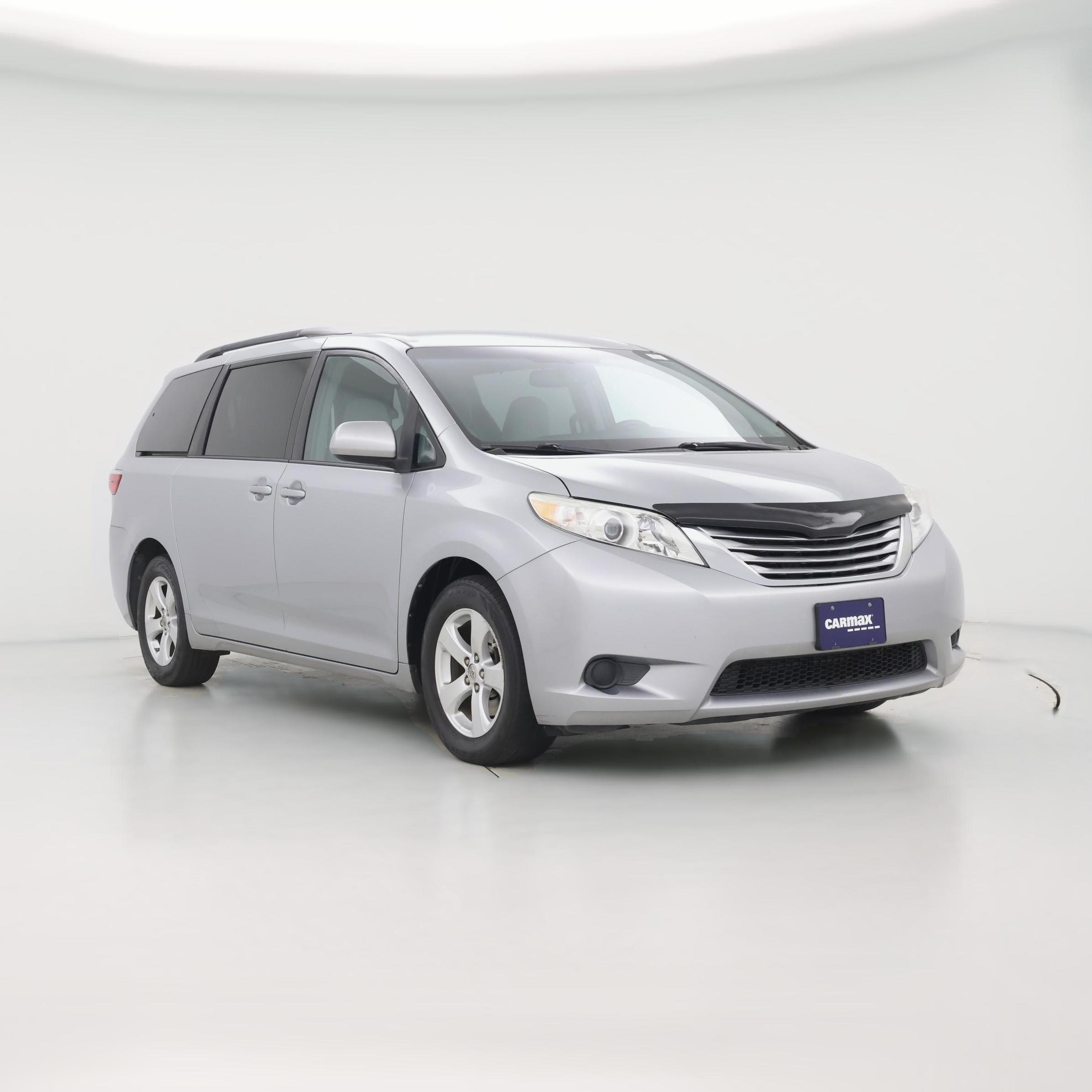 Thumbnail: 2016 Toyota Sienna - 1