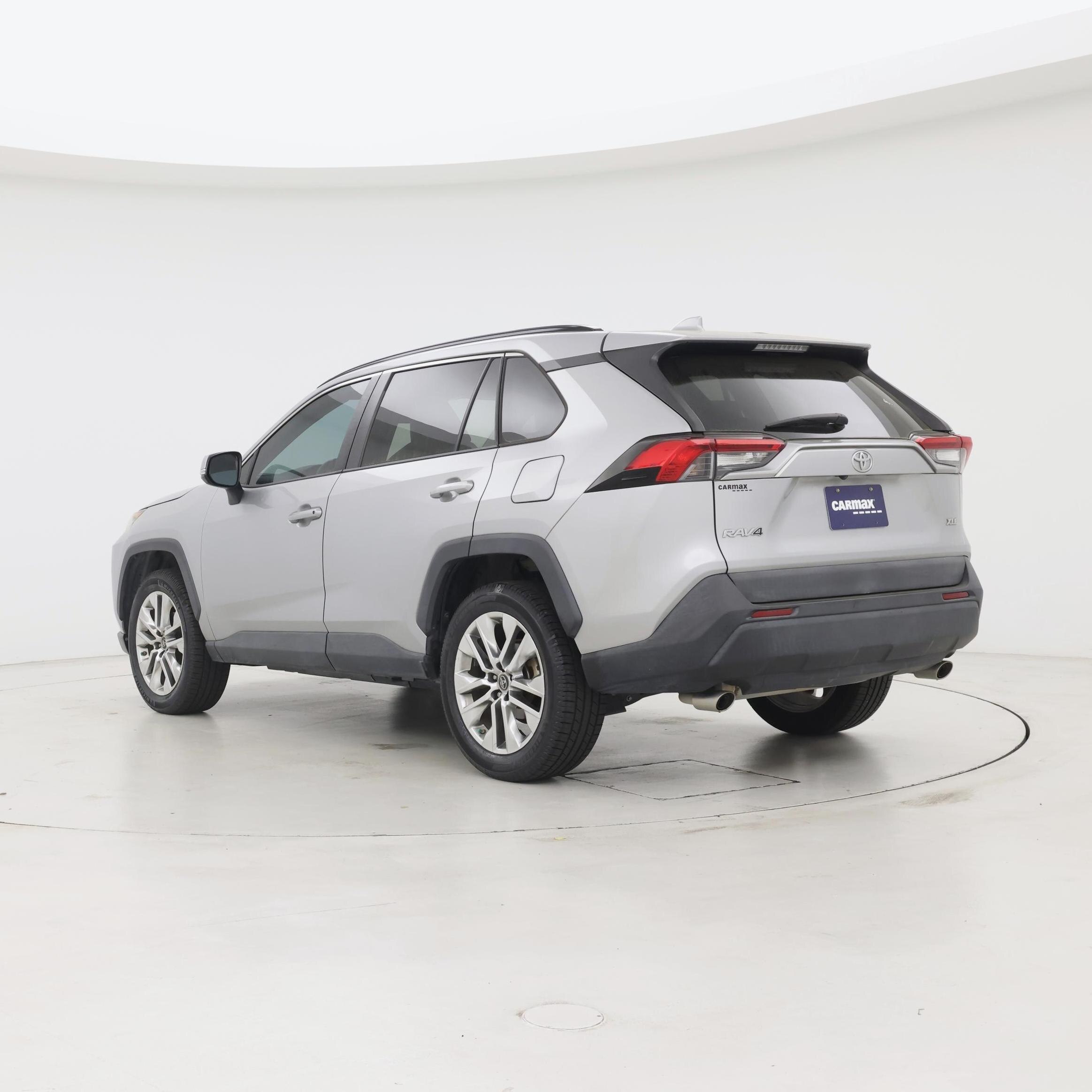 Thumbnail: 2019 Toyota RAV4 - 2