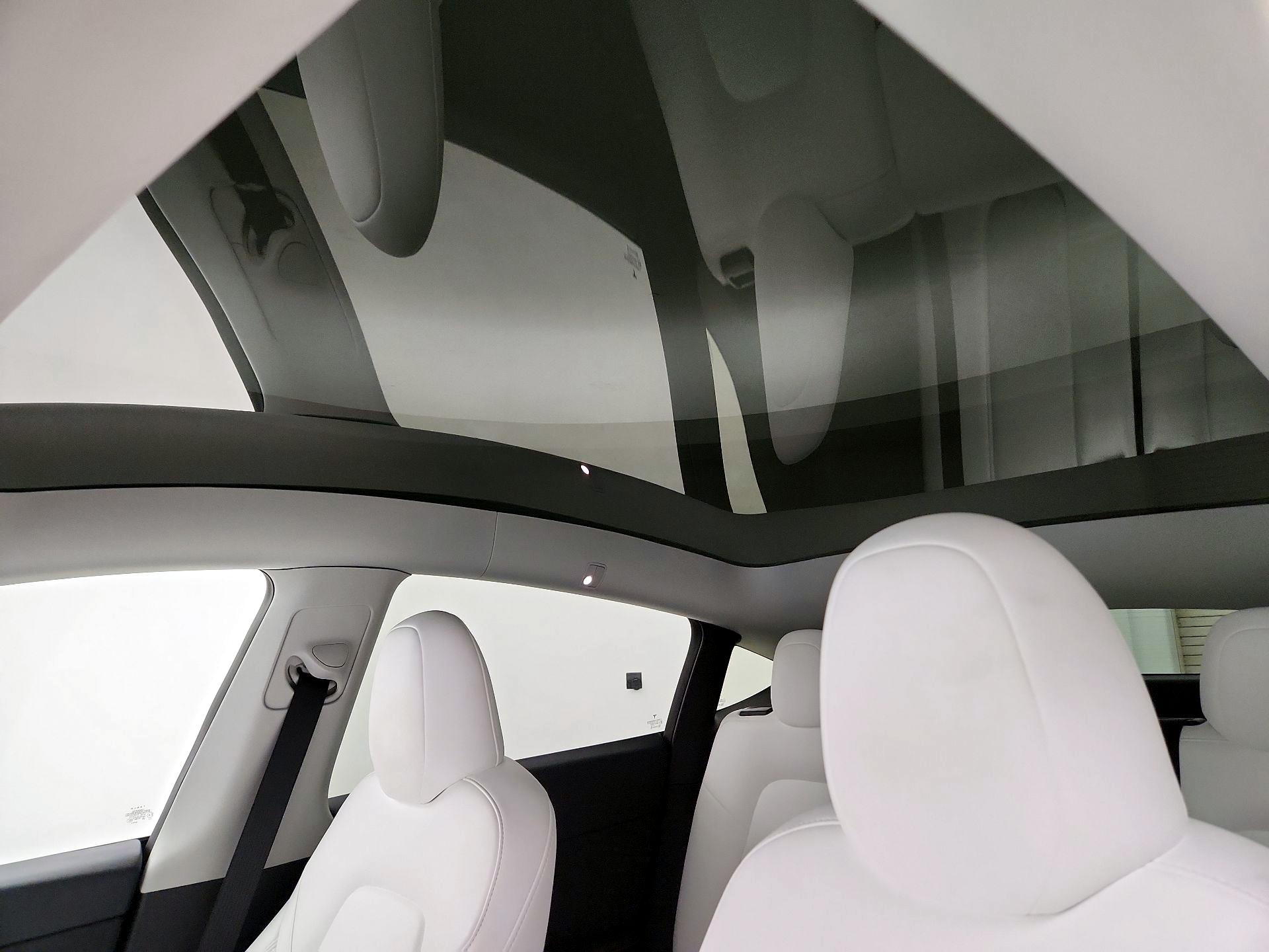 Thumbnail: 2025 Tesla Model Y - 19