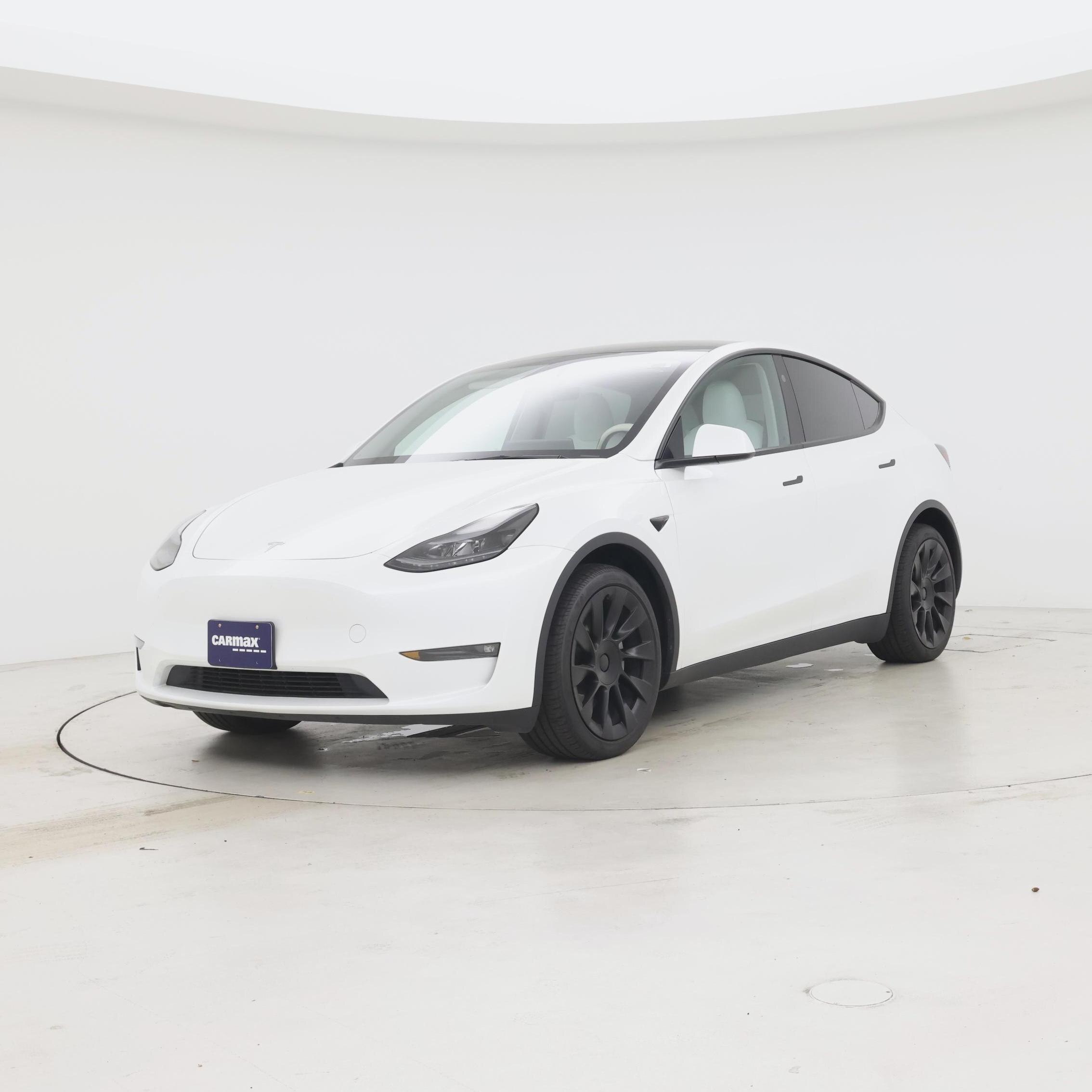 Thumbnail: 2025 Tesla Model Y - 4