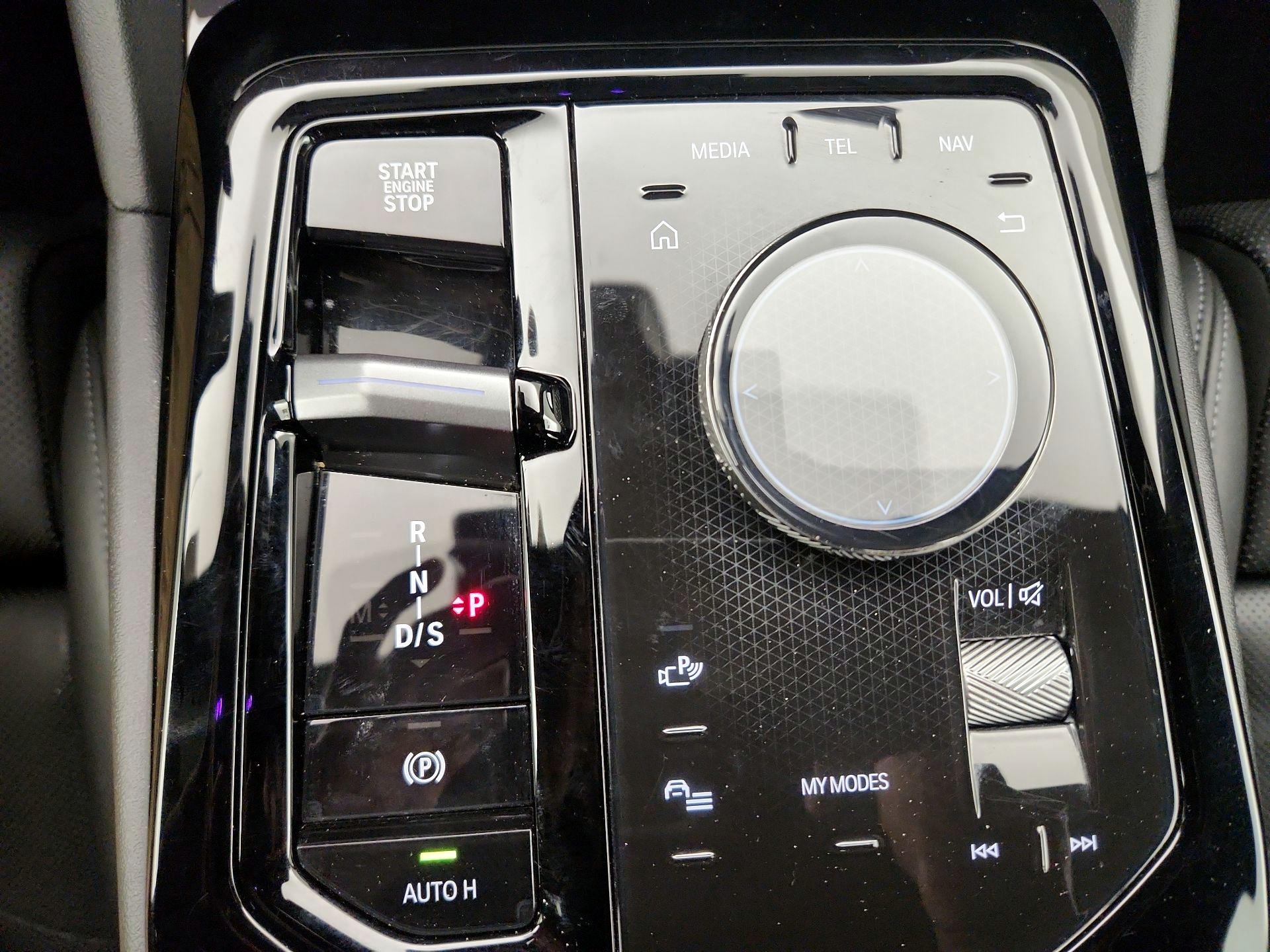 Thumbnail: 2024 BMW 5 Series - 18