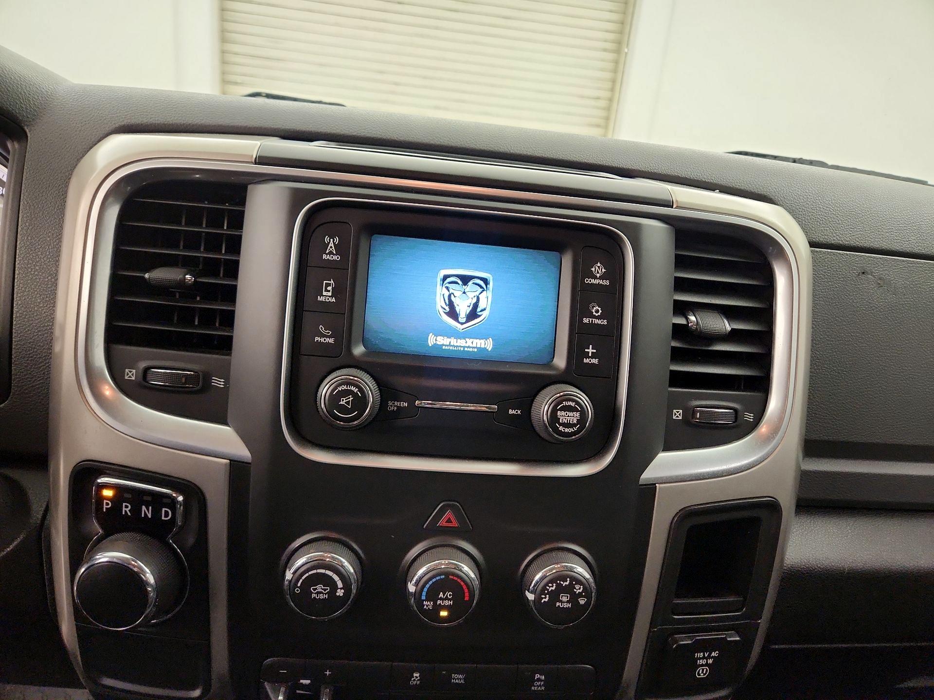 Thumbnail: 2019 RAM 1500 Classic - 13