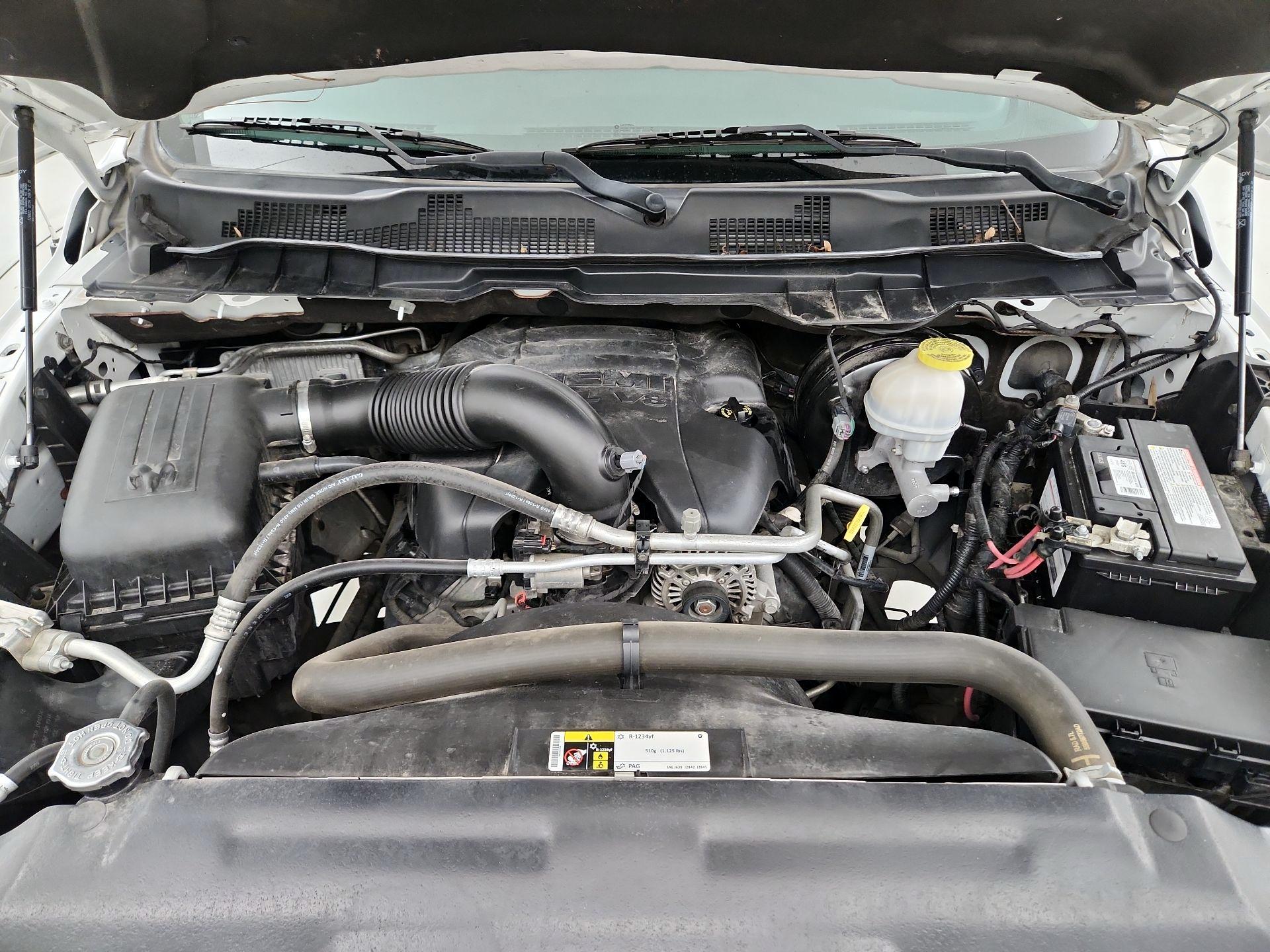 Thumbnail: 2019 RAM 1500 Classic - 18