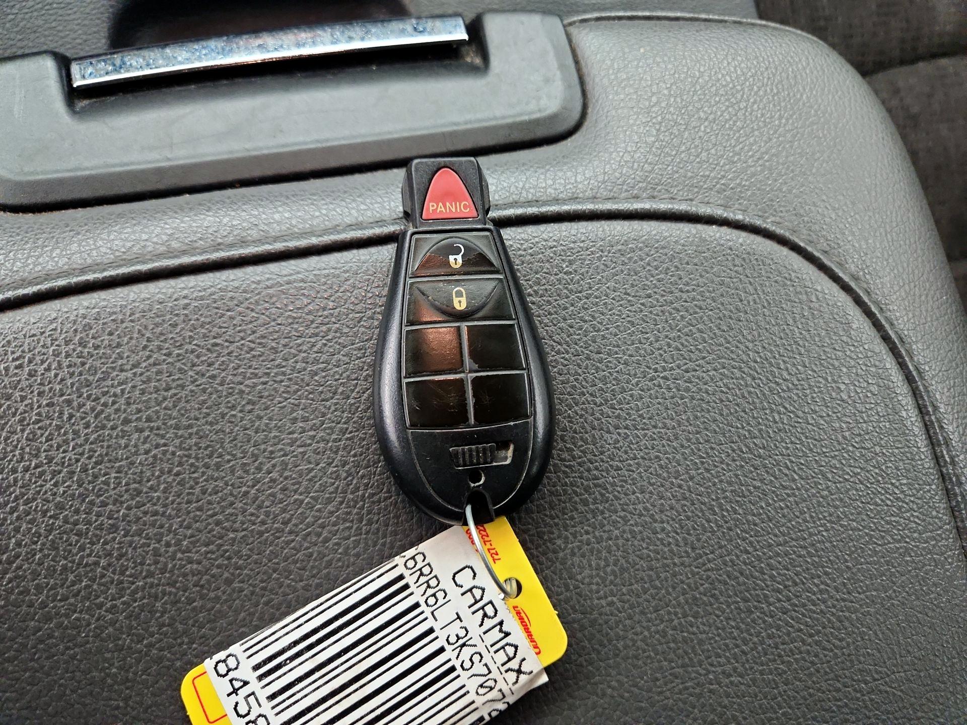 Thumbnail: 2019 RAM 1500 Classic - 19