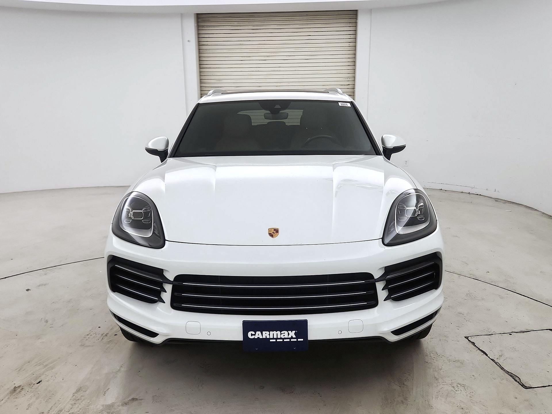 Thumbnail: 2019 Porsche Cayenne - 2