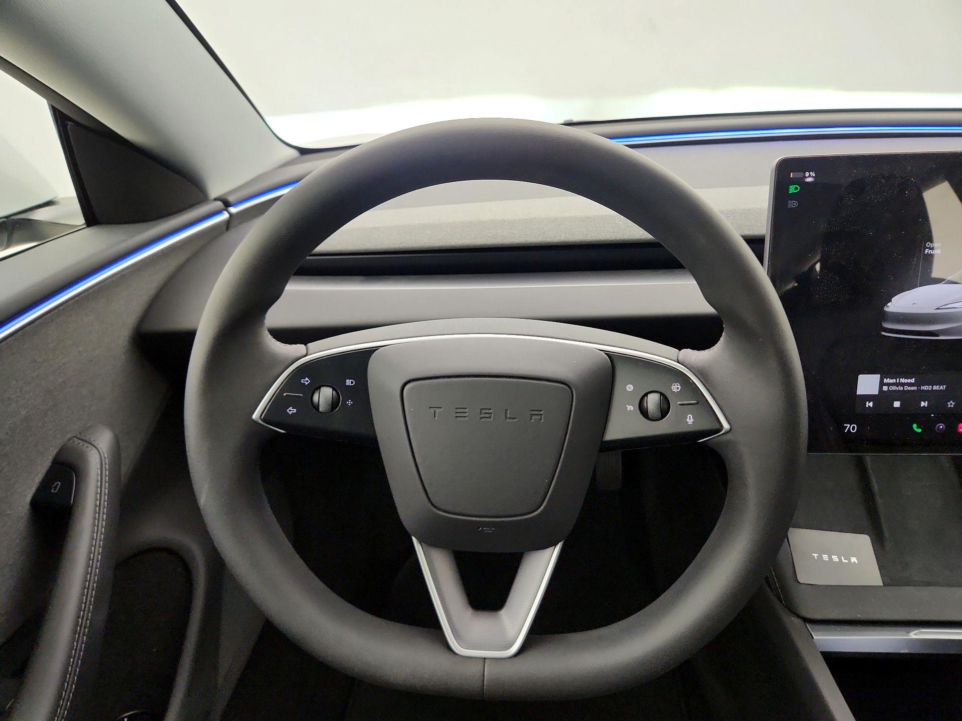 Thumbnail: 2025 Tesla Model 3 - 10