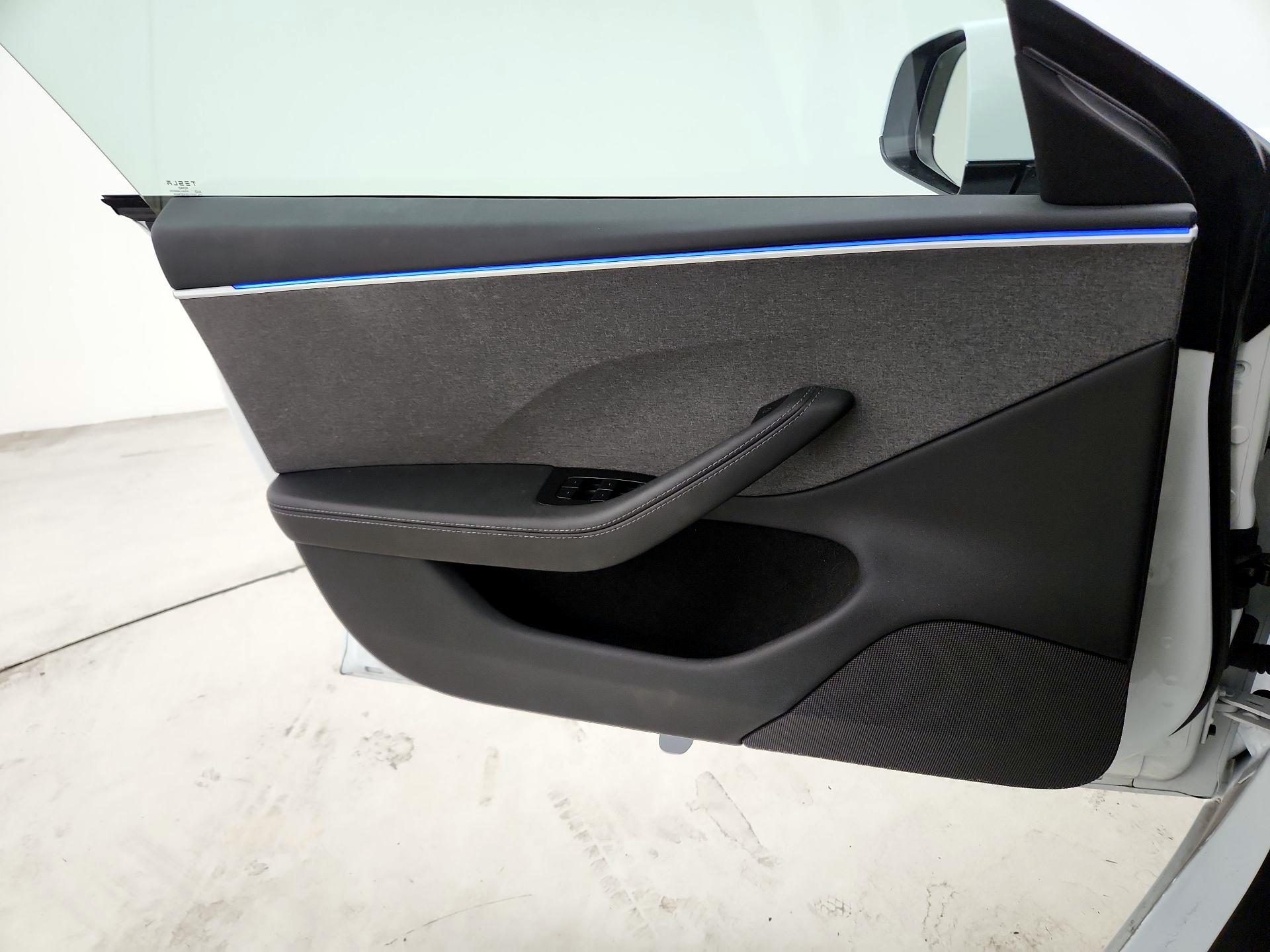 Thumbnail: 2025 Tesla Model 3 - 12