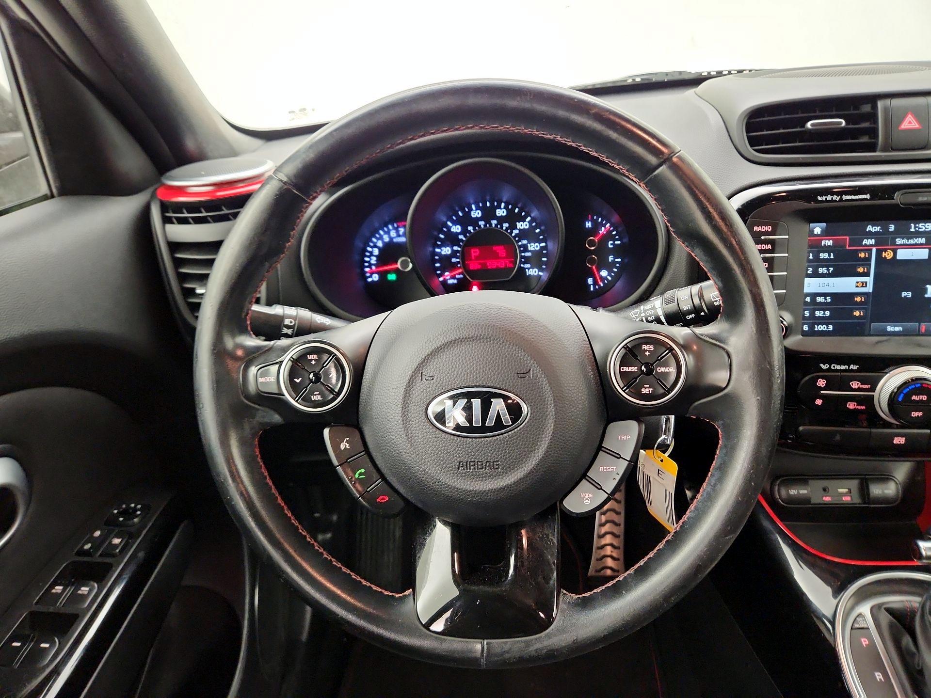 Thumbnail: 2015 Kia Soul - 10
