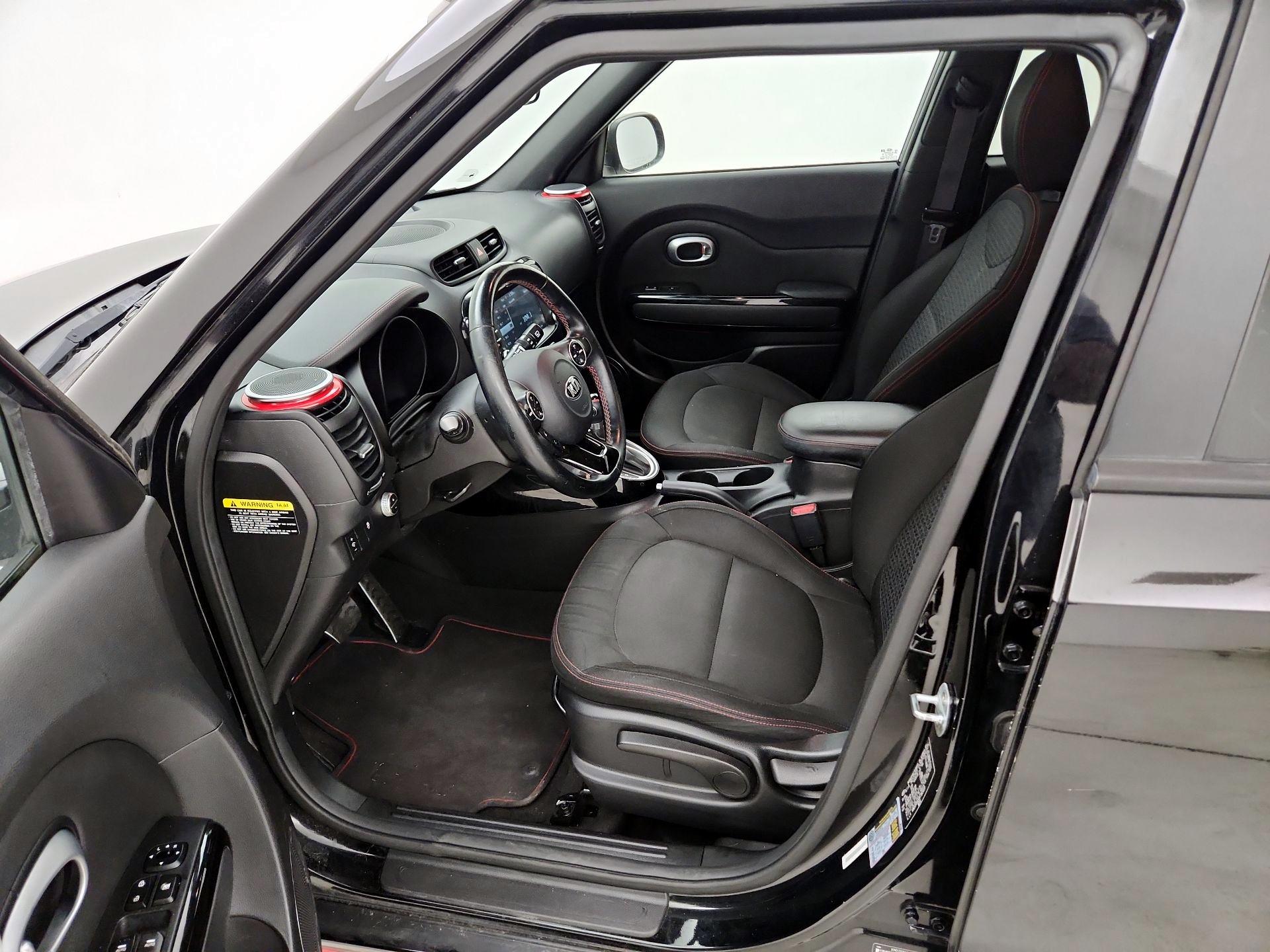 Thumbnail: 2015 Kia Soul - 11