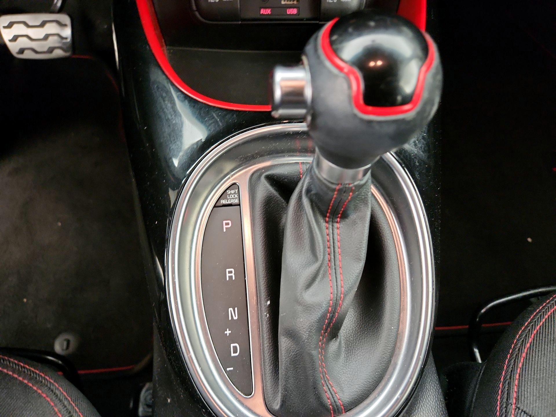 Thumbnail: 2015 Kia Soul - 18