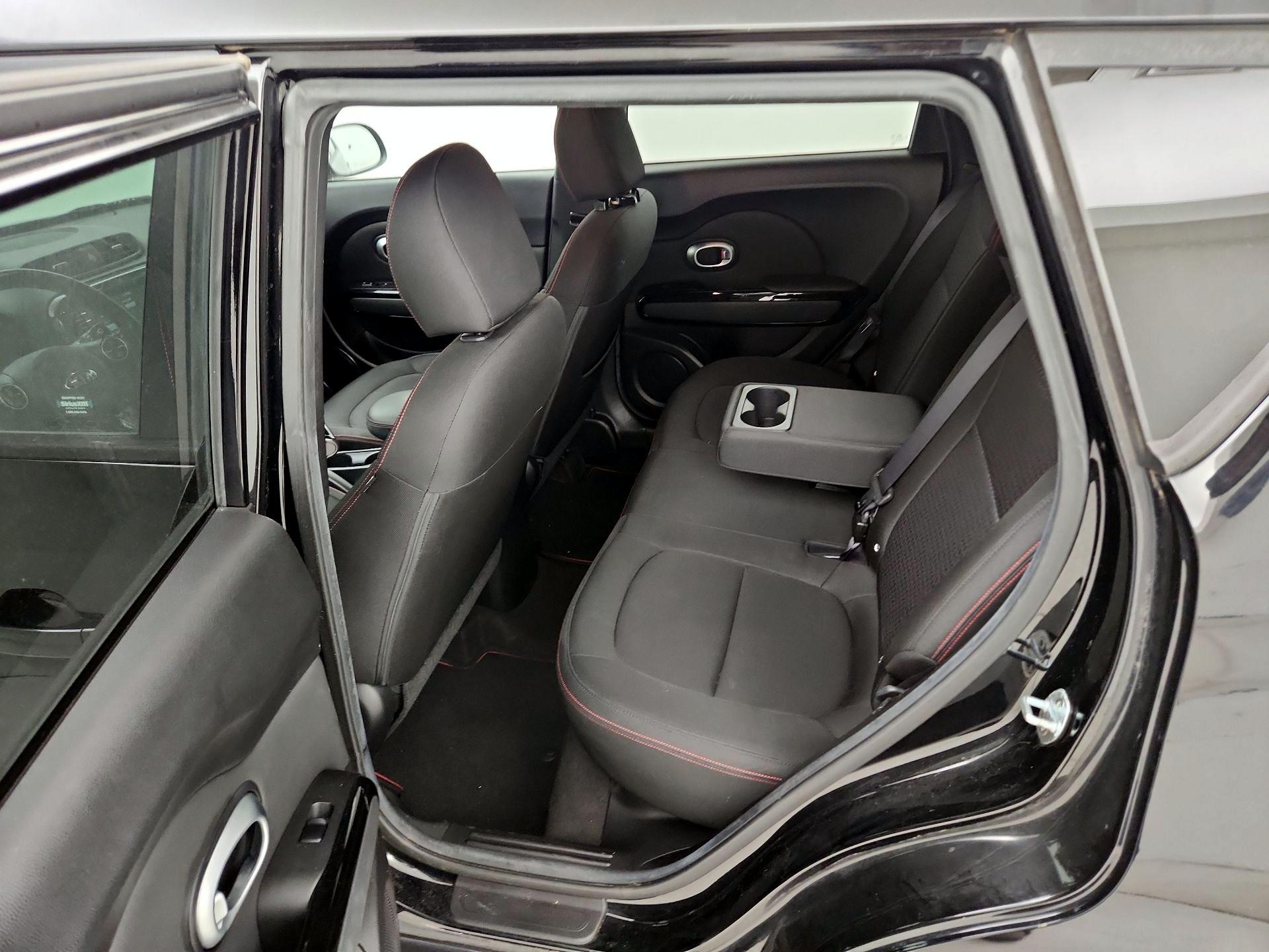 Thumbnail: 2015 Kia Soul - 20