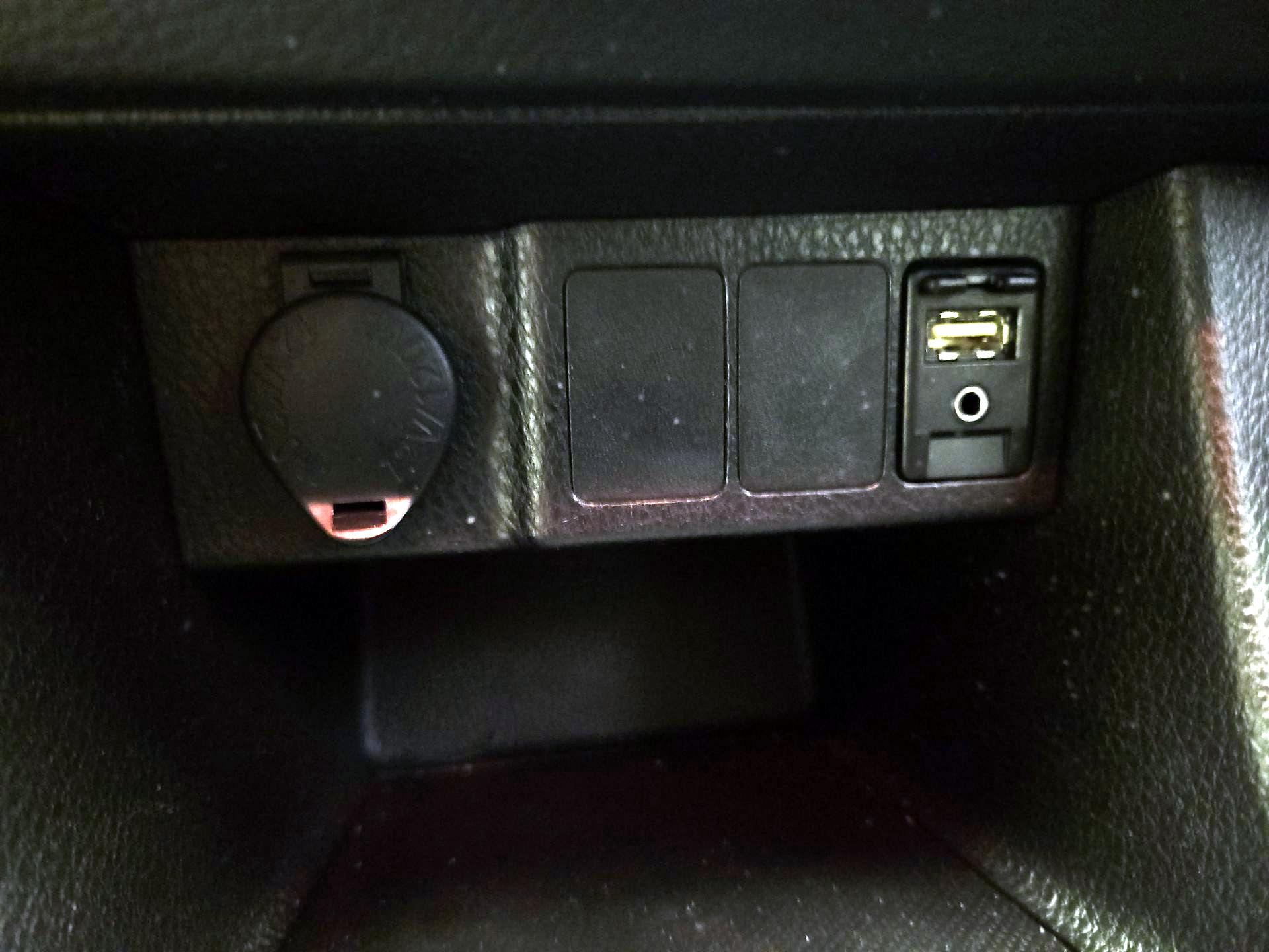 Thumbnail: 2014 Toyota Corolla - 18