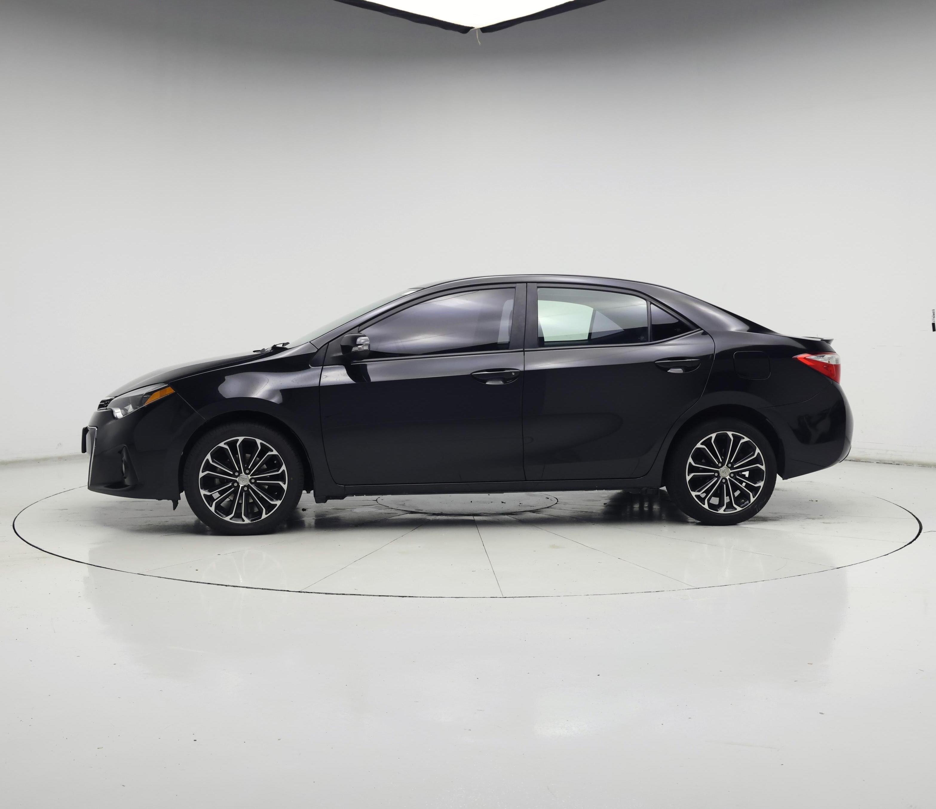 Thumbnail: 2014 Toyota Corolla - 3