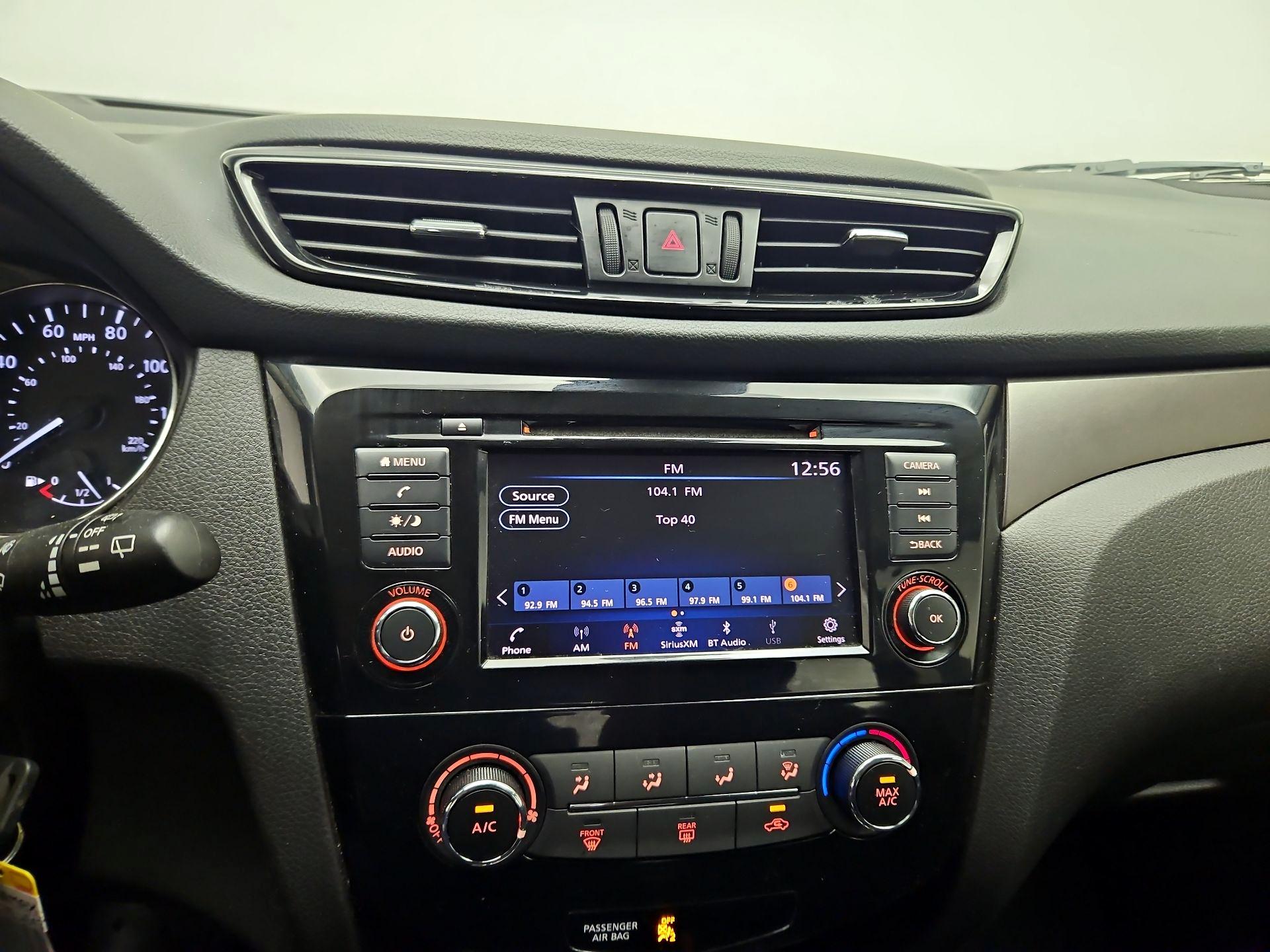 Thumbnail: 2020 Nissan Rogue Sport - 13
