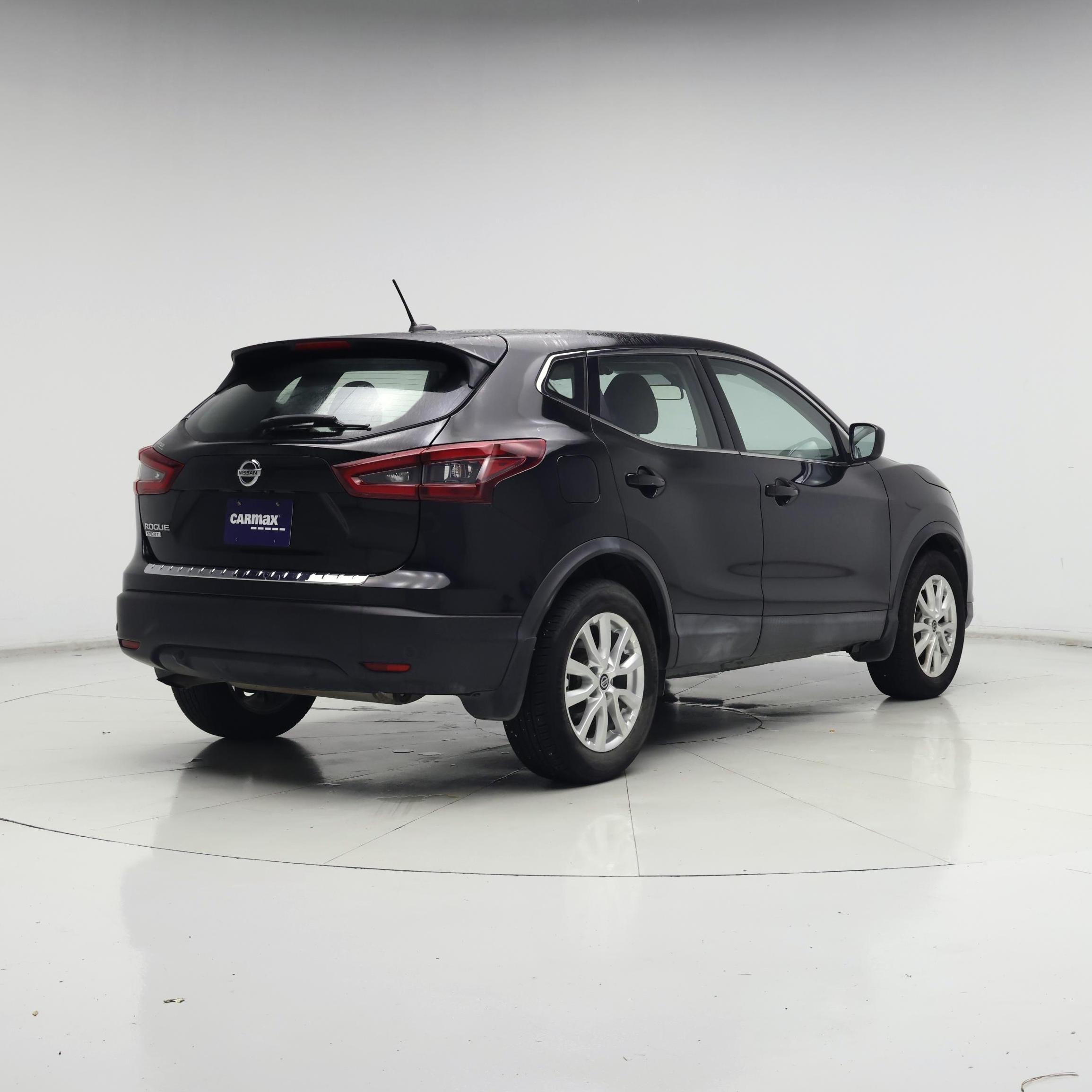 Thumbnail: 2020 Nissan Rogue Sport - 8