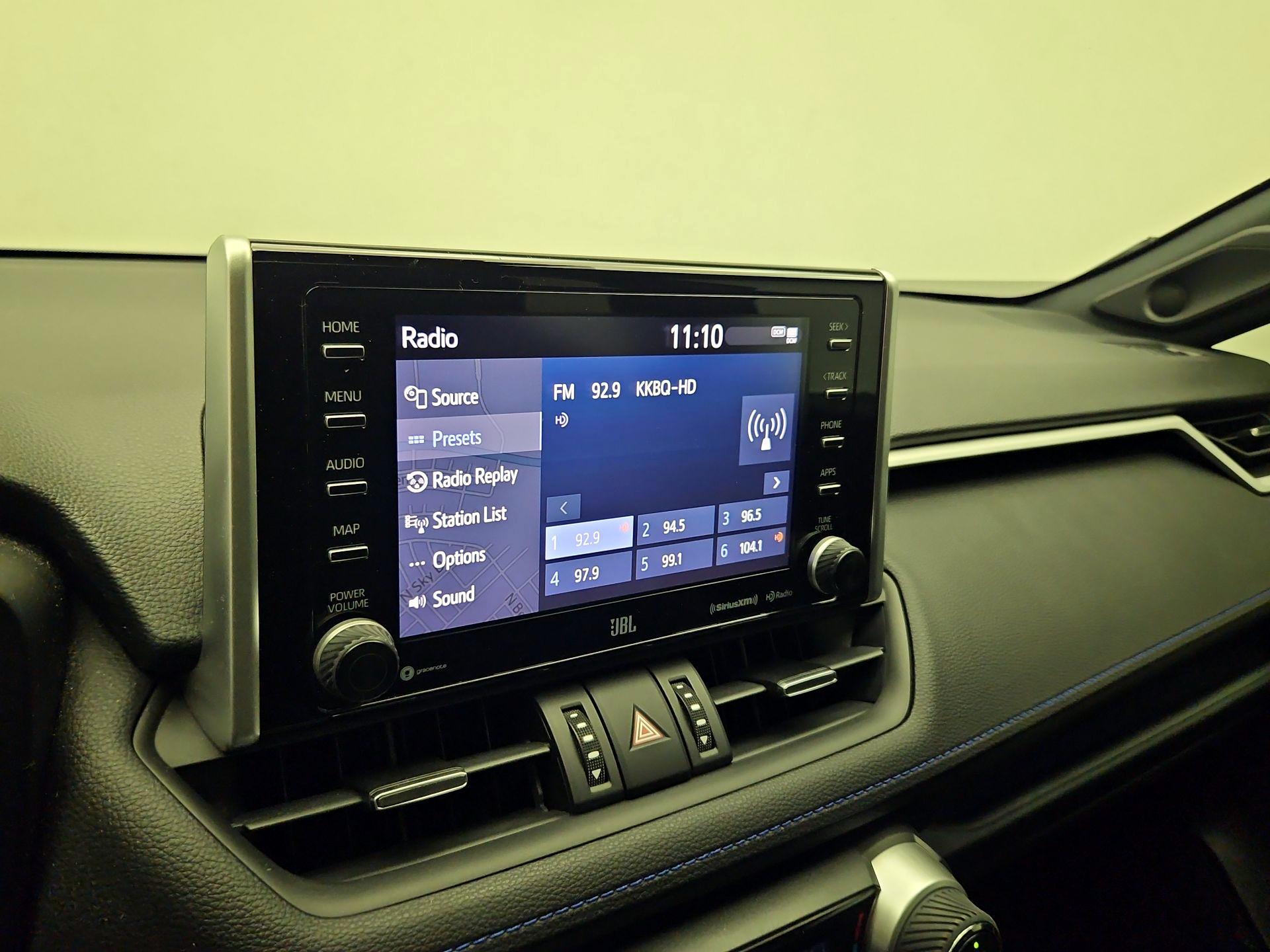 Thumbnail: 2020 Toyota RAV4 - 16