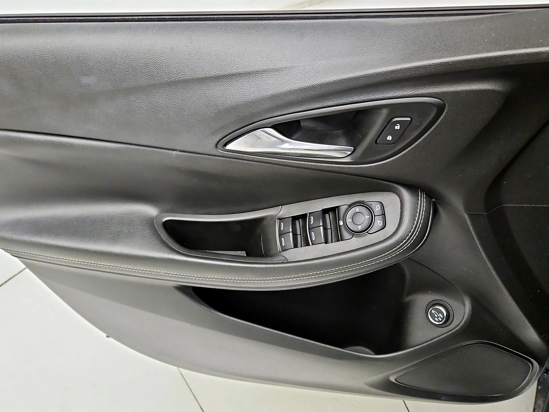 Thumbnail: 2020 Buick Encore GX - 12