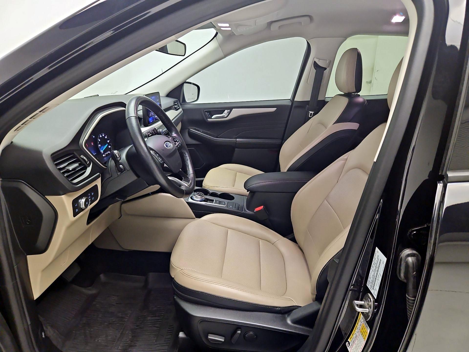 Thumbnail: 2021 Ford Escape - 11