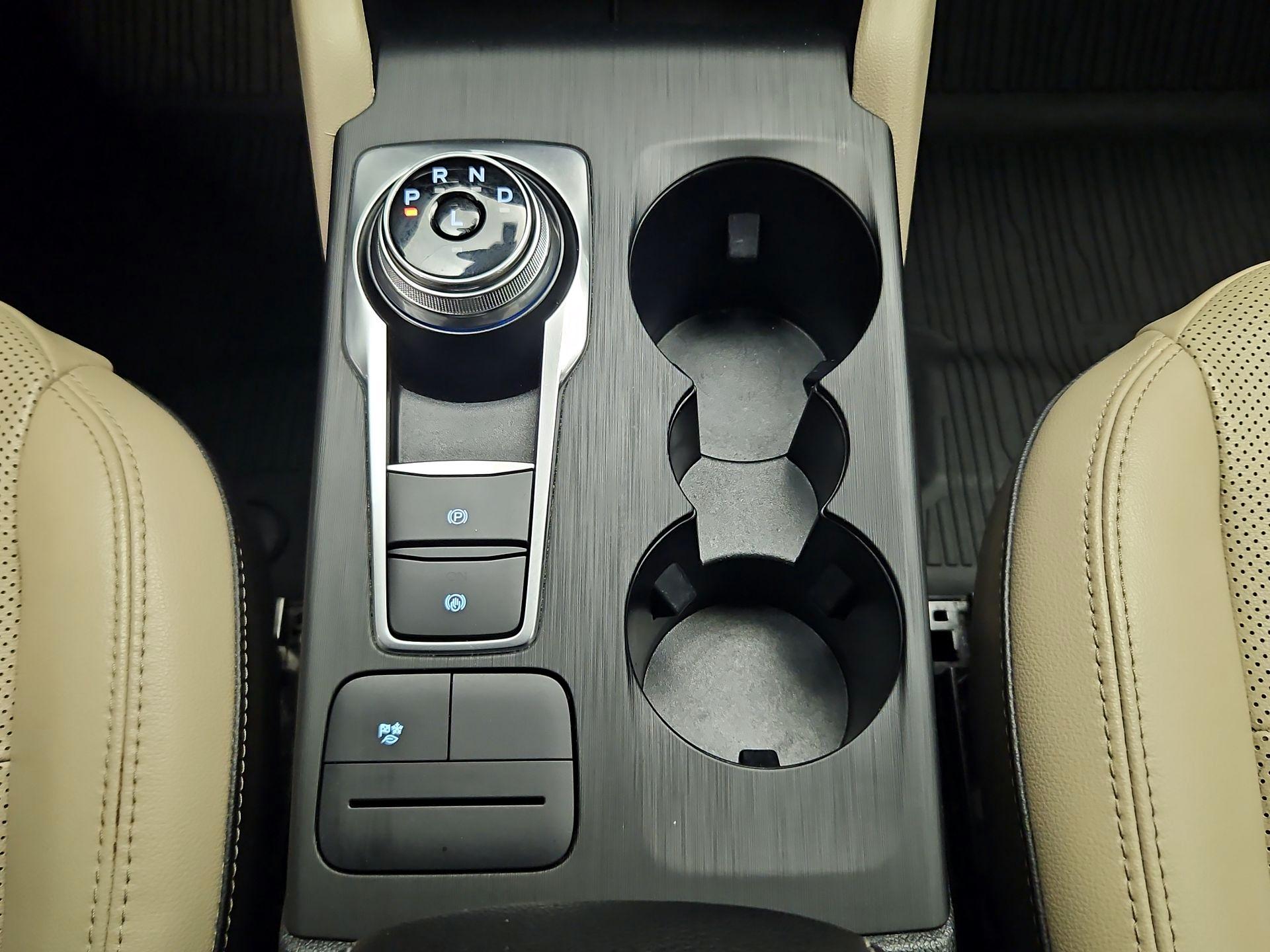 Thumbnail: 2021 Ford Escape - 17