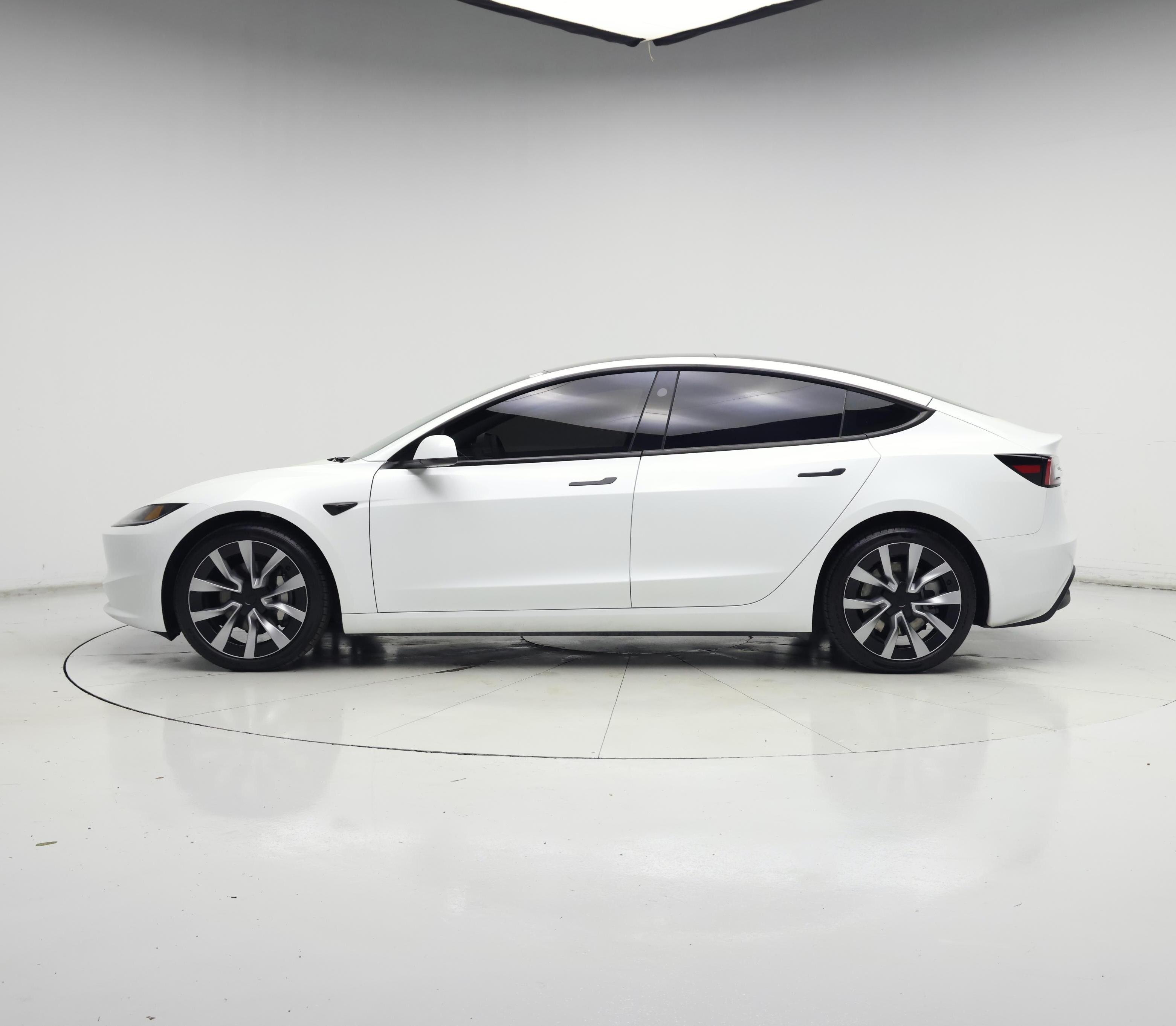 Thumbnail: 2025 Tesla Model 3 - 3