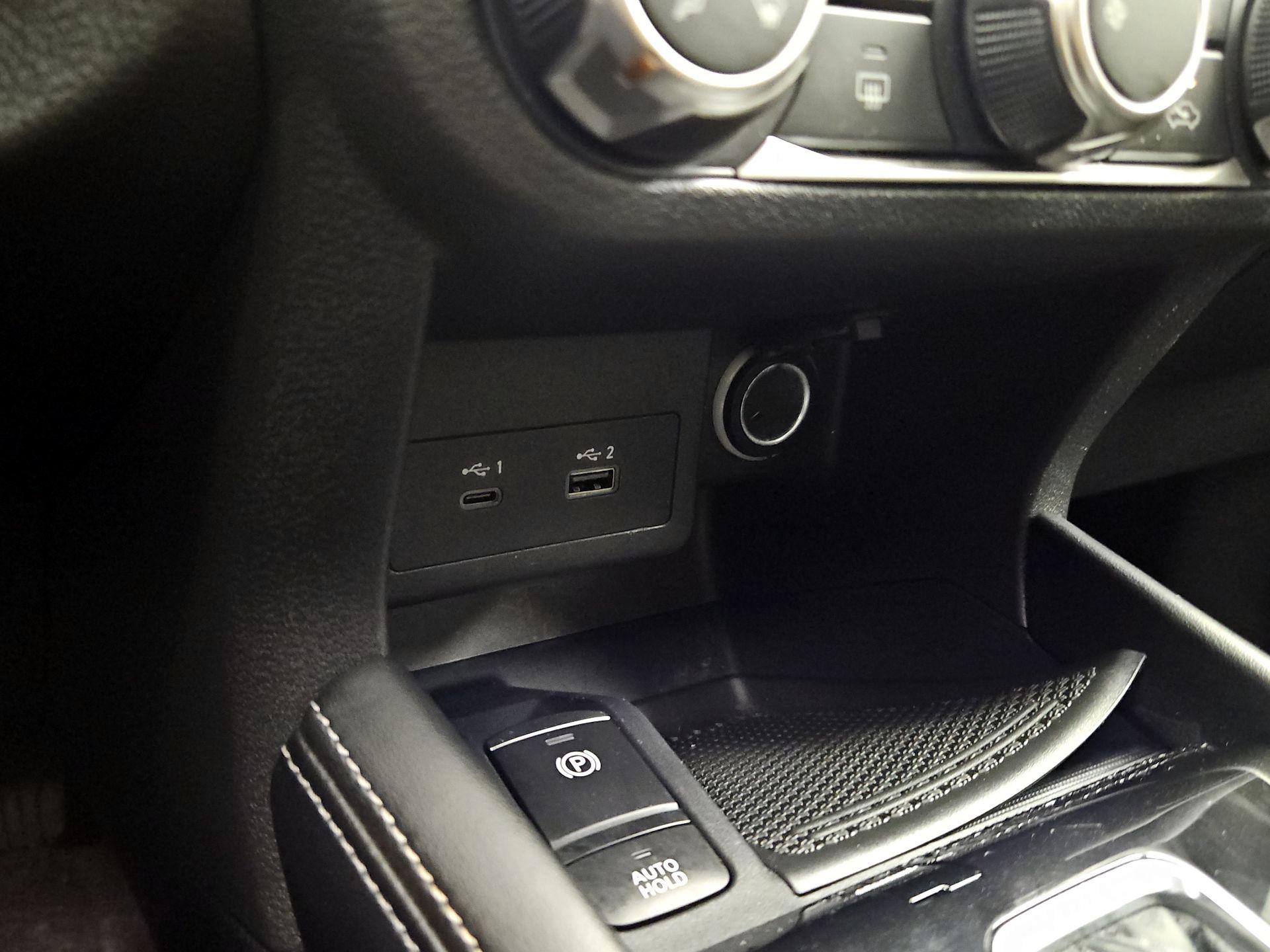 Thumbnail: 2024 Nissan Kicks - 17