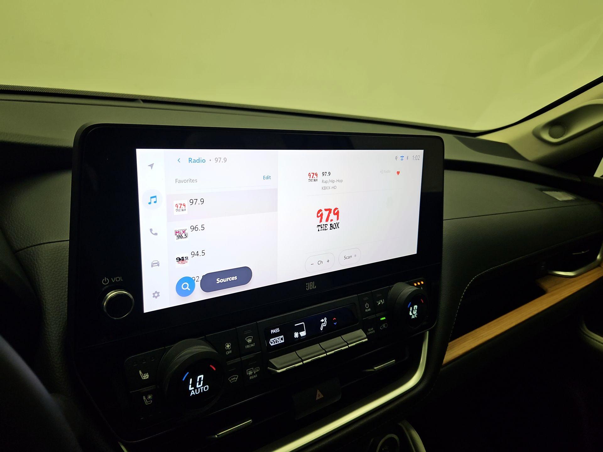 Thumbnail: 2025 Toyota Highlander - 16