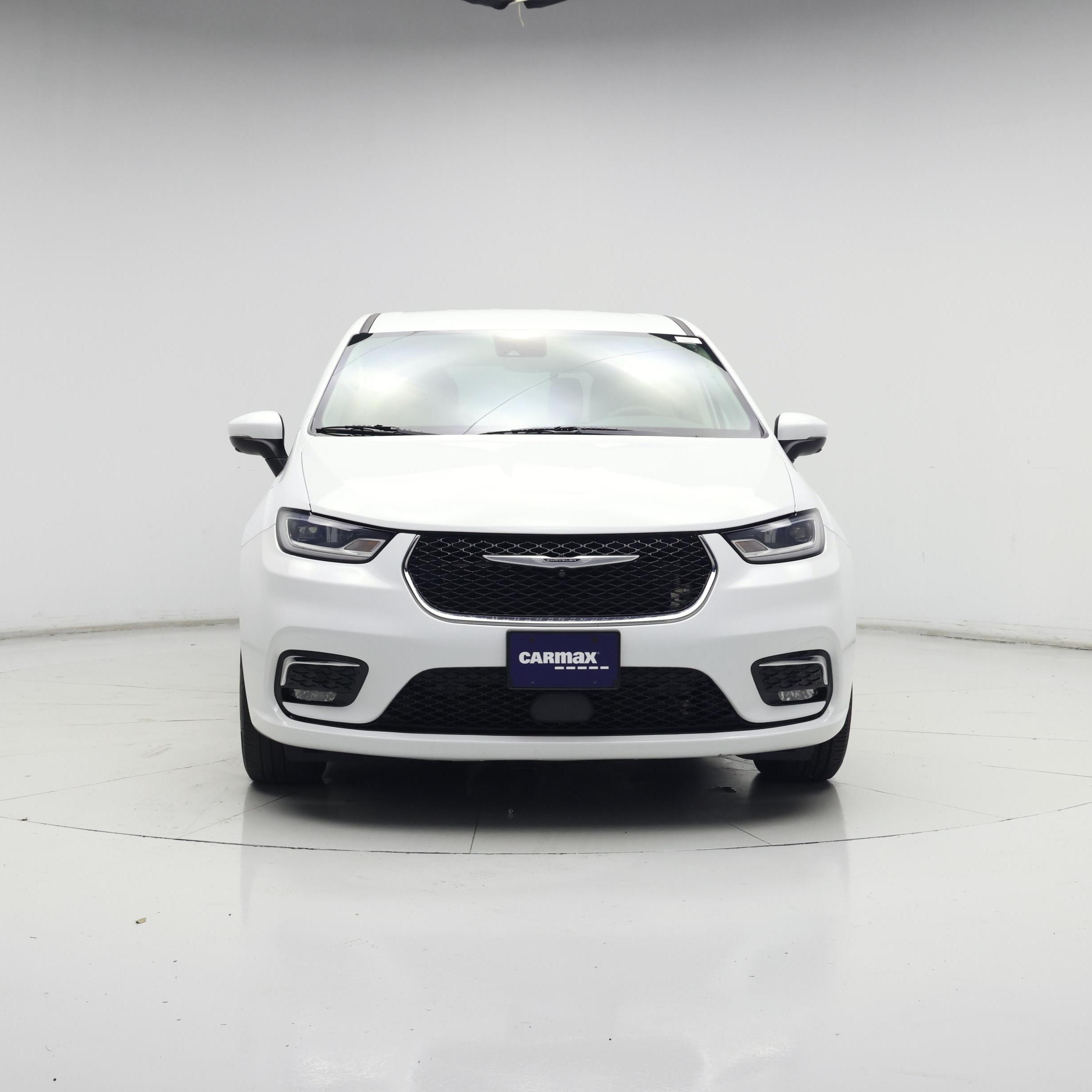 Thumbnail: 2023 Chrysler Pacifica - 5