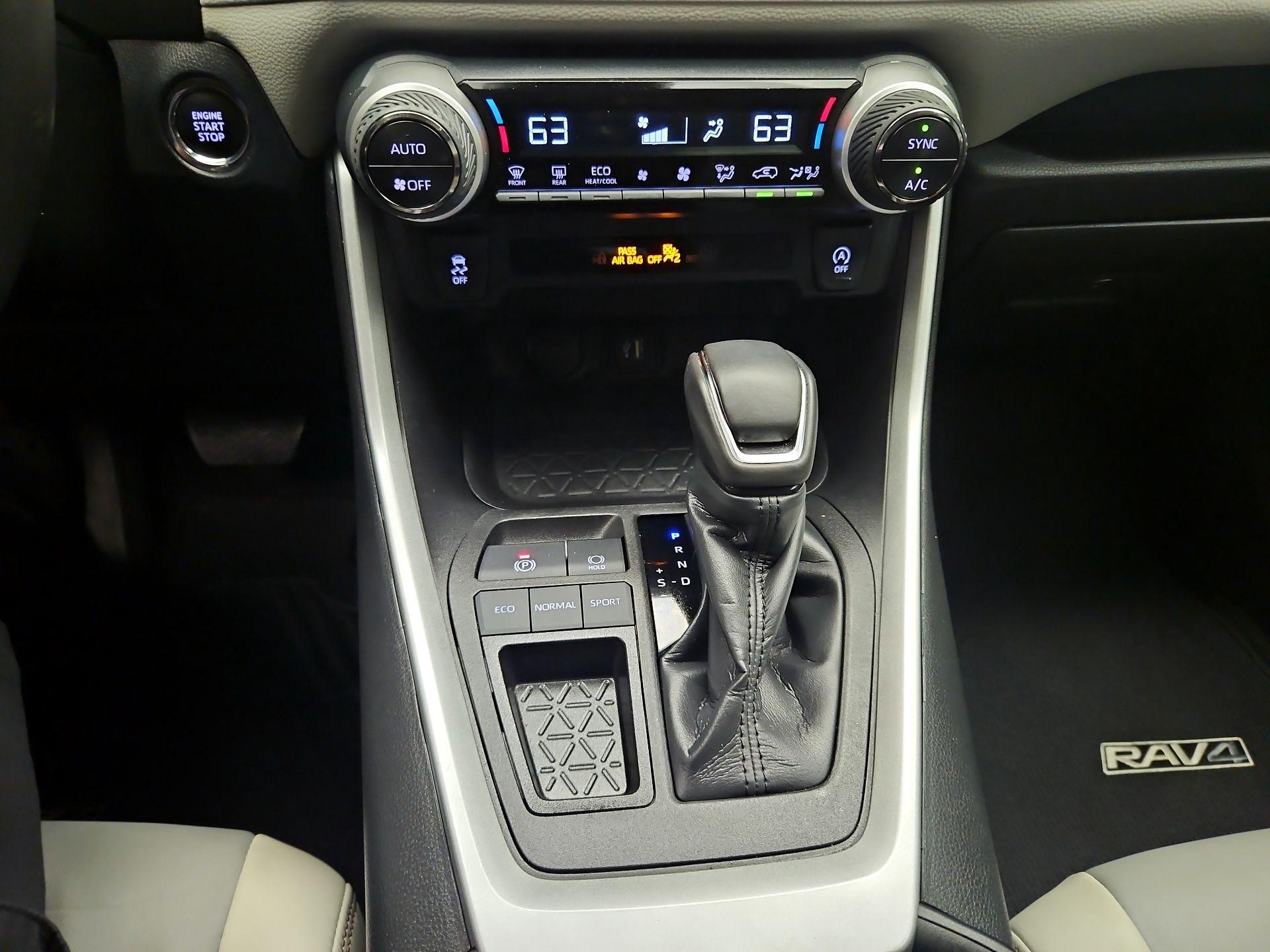 Thumbnail: 2023 Toyota RAV4 - 16