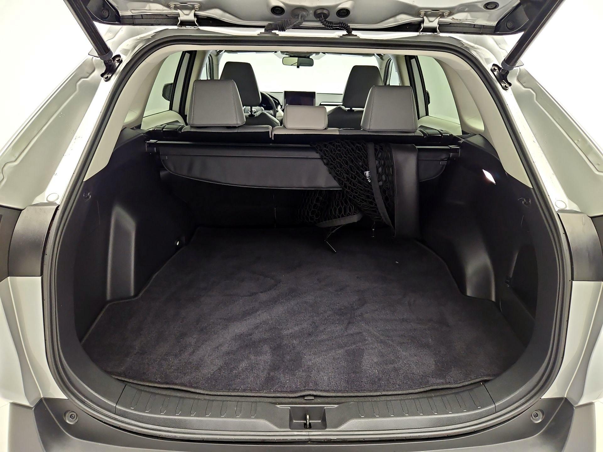 Thumbnail: 2023 Toyota RAV4 - 18