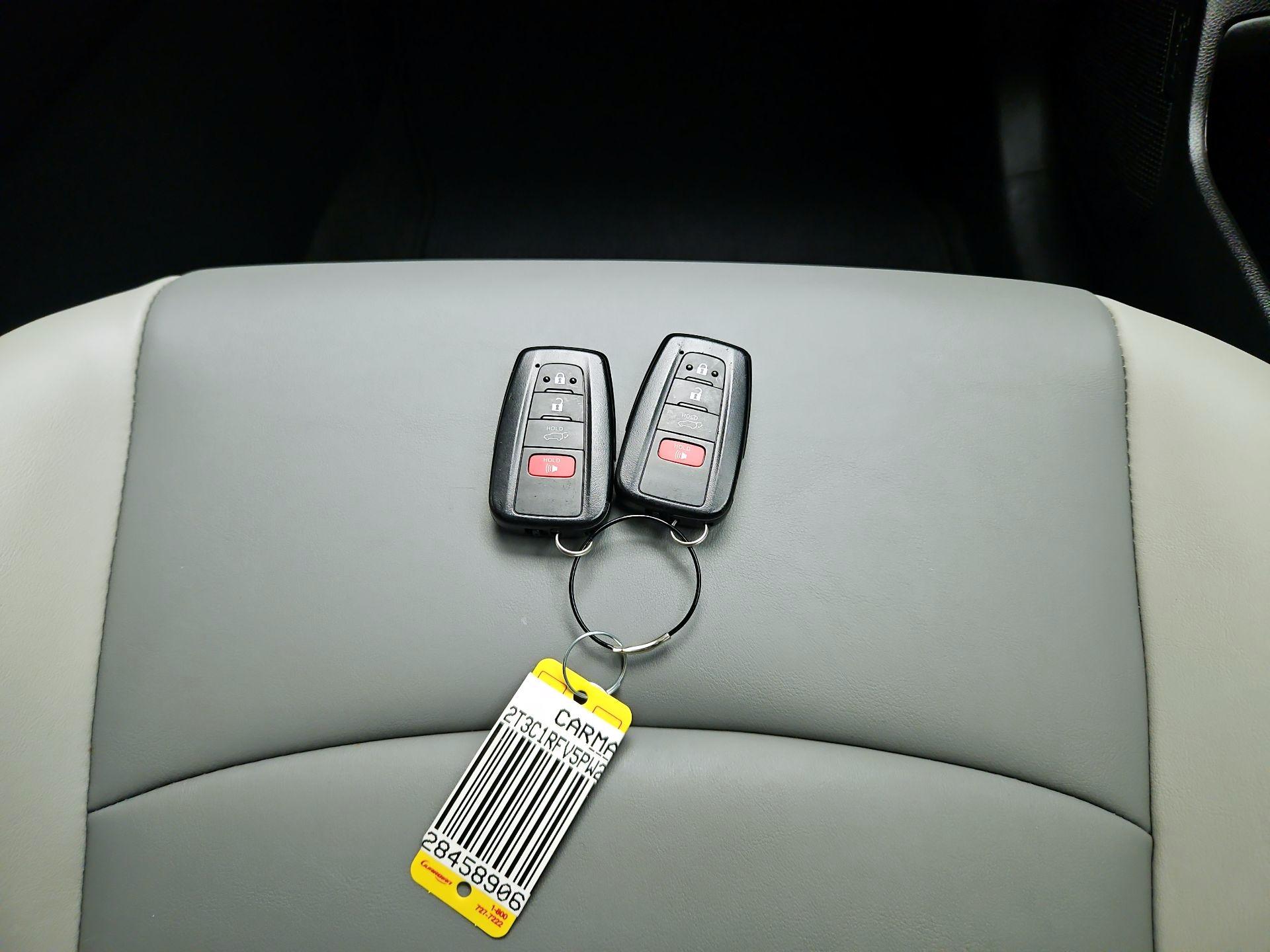 Thumbnail: 2023 Toyota RAV4 - 20