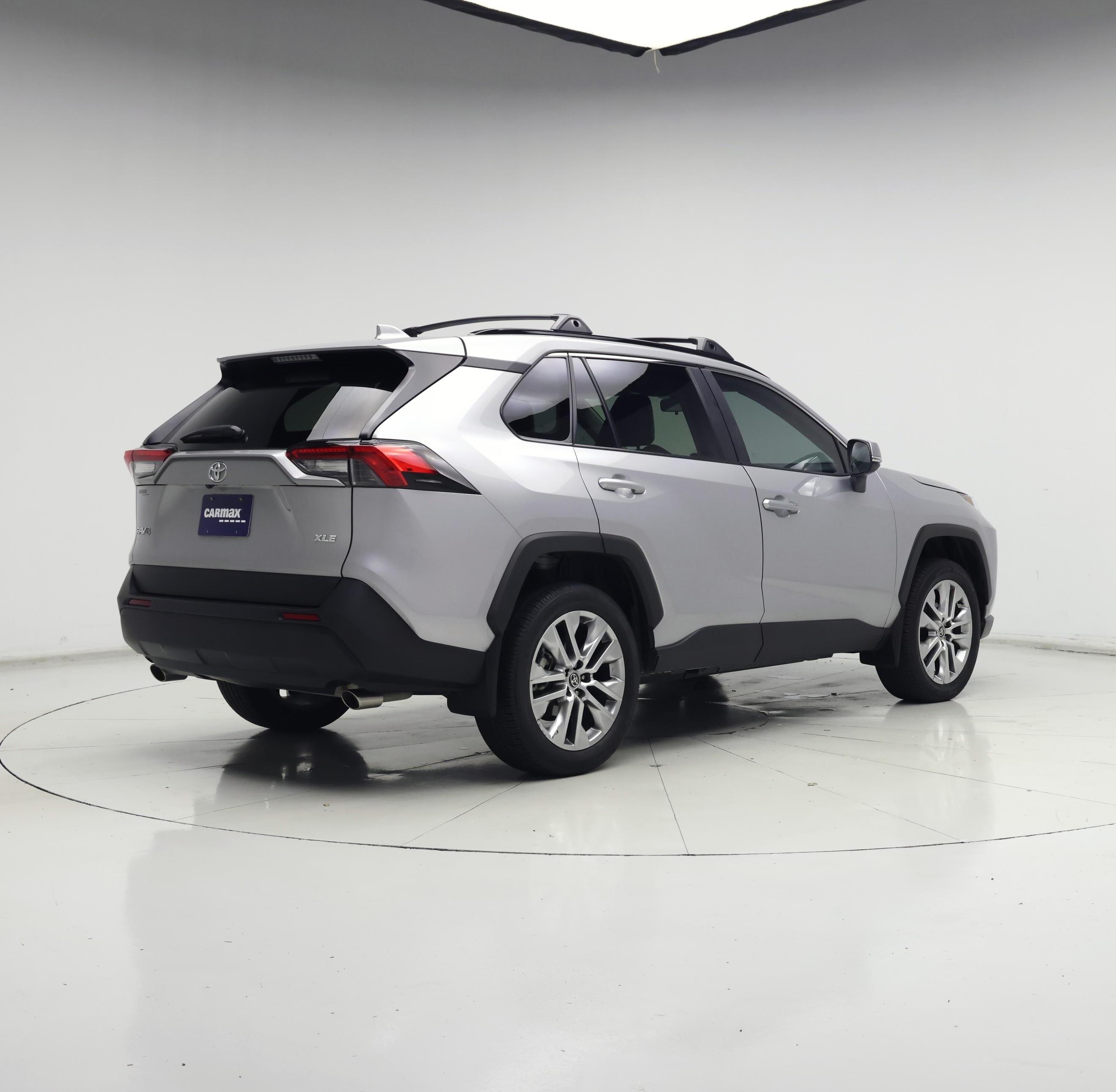 Thumbnail: 2023 Toyota RAV4 - 8