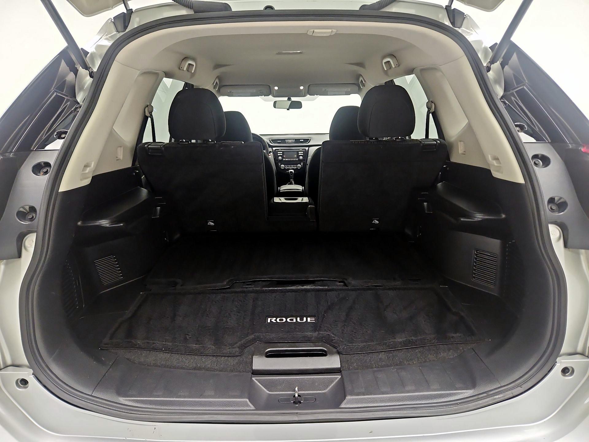 Thumbnail: 2017 Nissan Rogue - 20