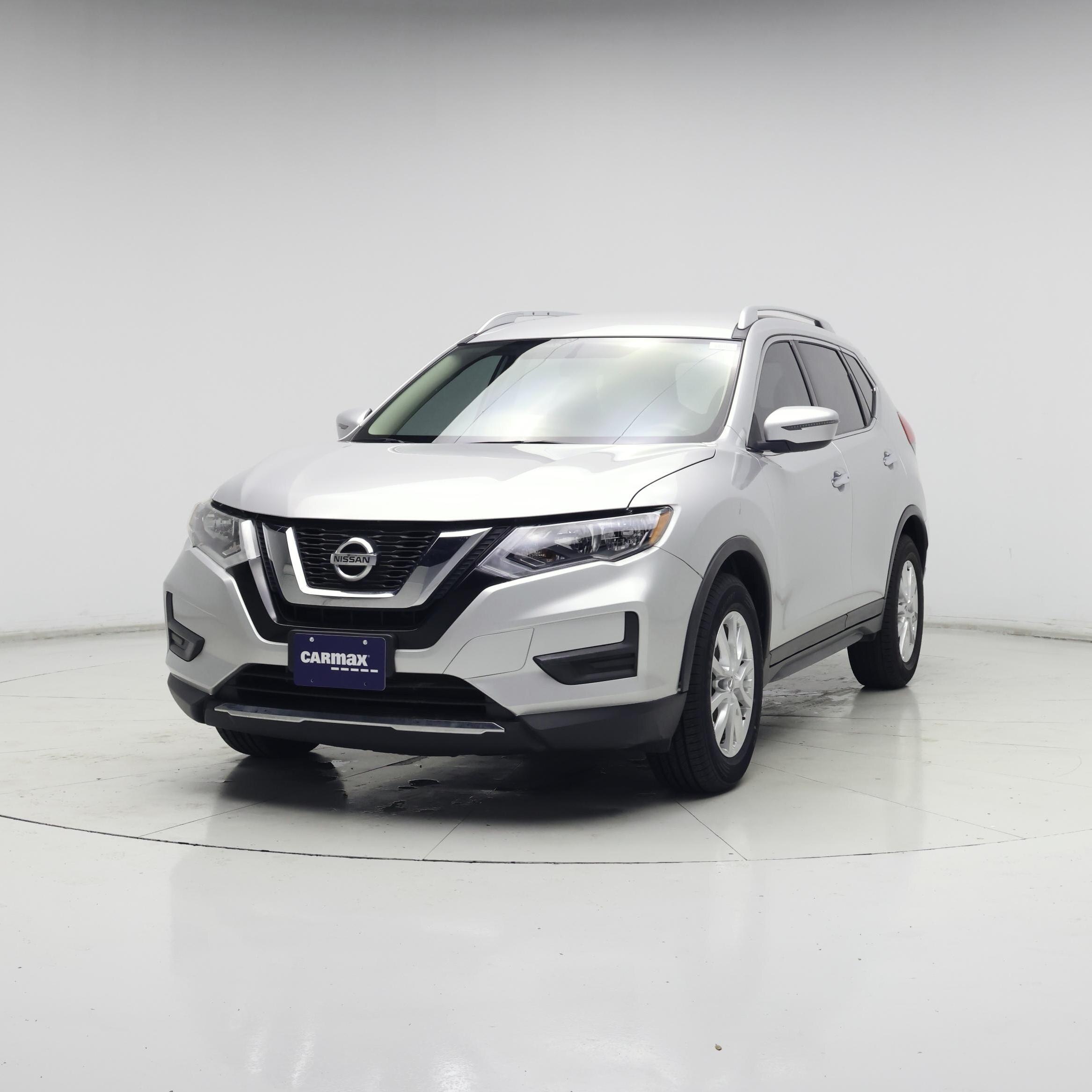 Thumbnail: 2017 Nissan Rogue - 4
