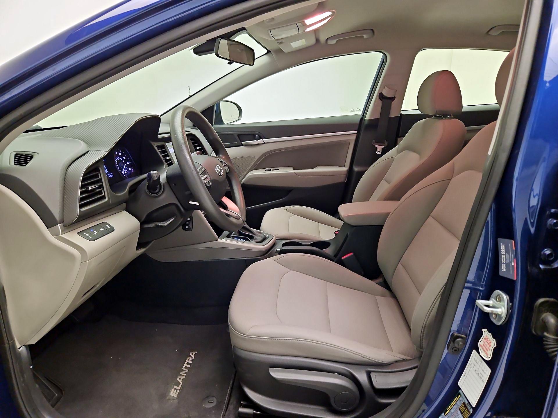 Thumbnail: 2019 Hyundai Elantra - 11