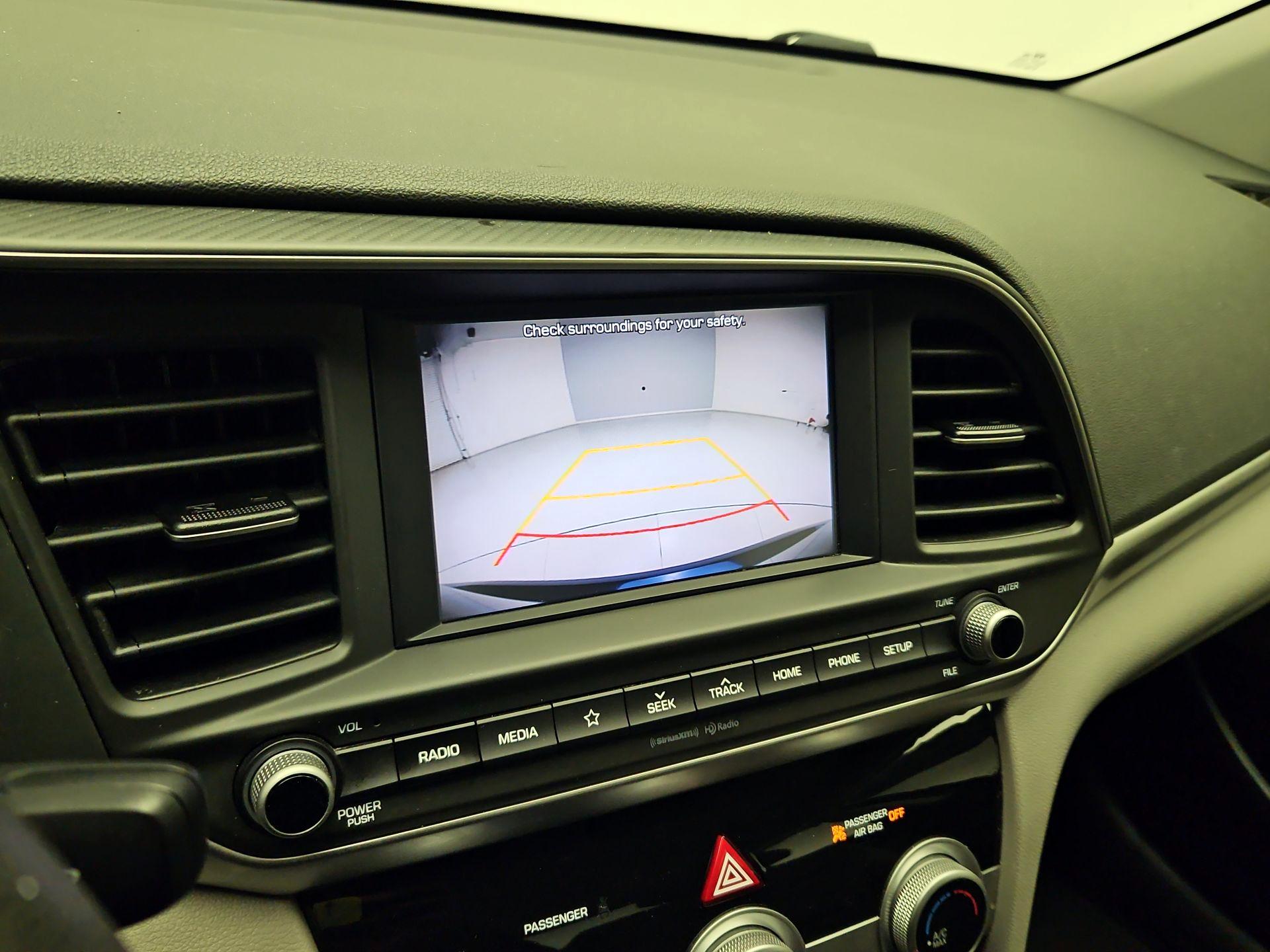 Thumbnail: 2019 Hyundai Elantra - 14