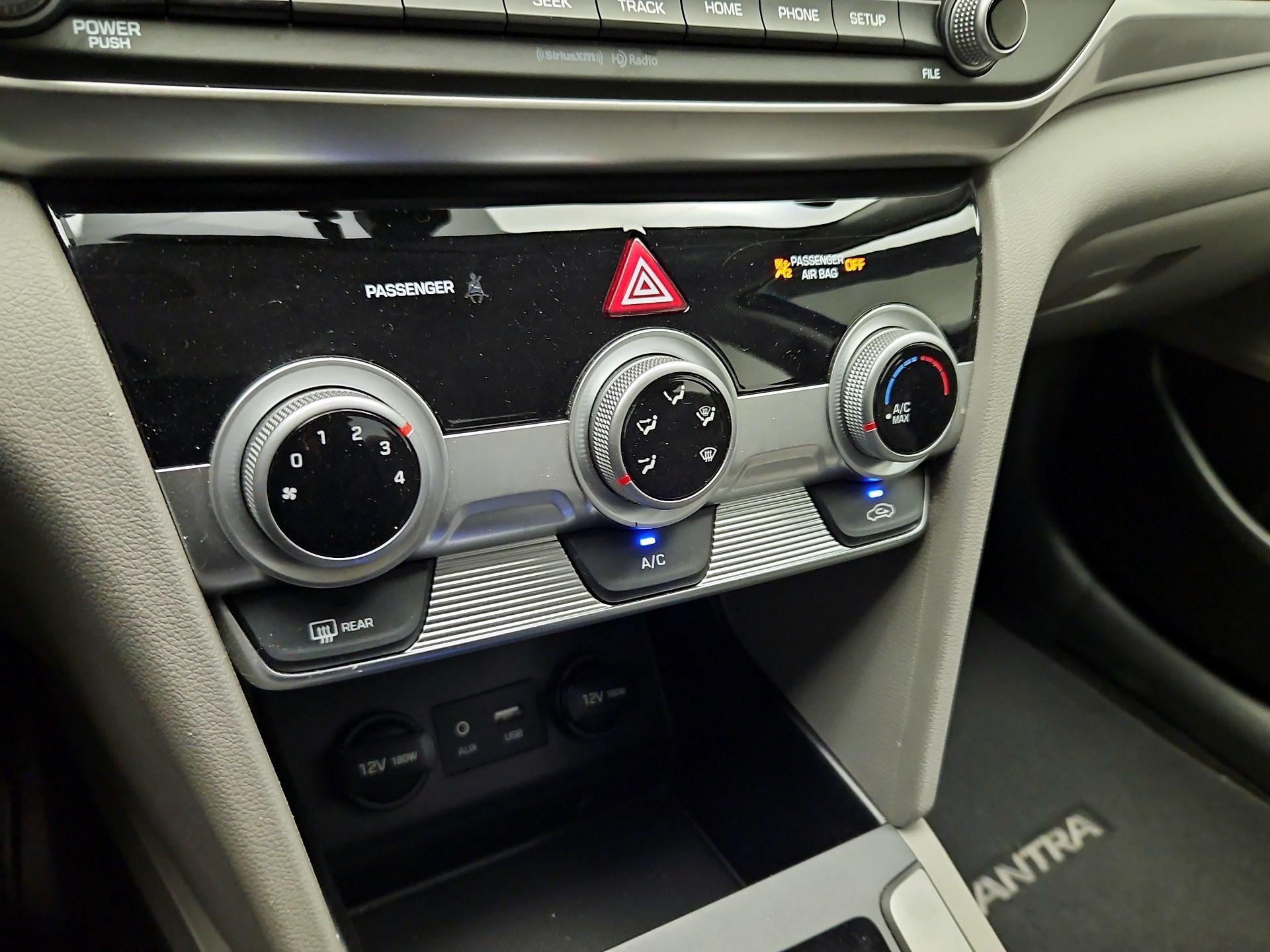 Thumbnail: 2019 Hyundai Elantra - 16