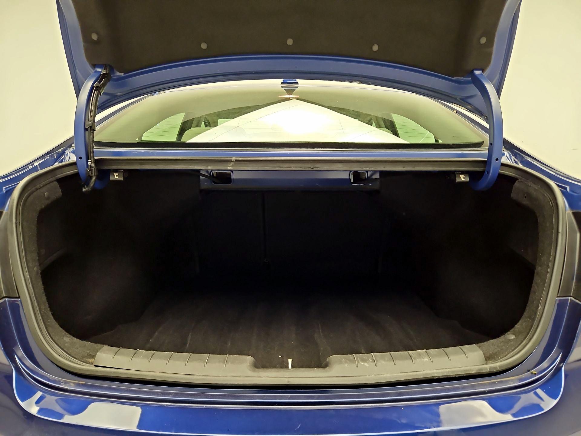 Thumbnail: 2019 Hyundai Elantra - 20